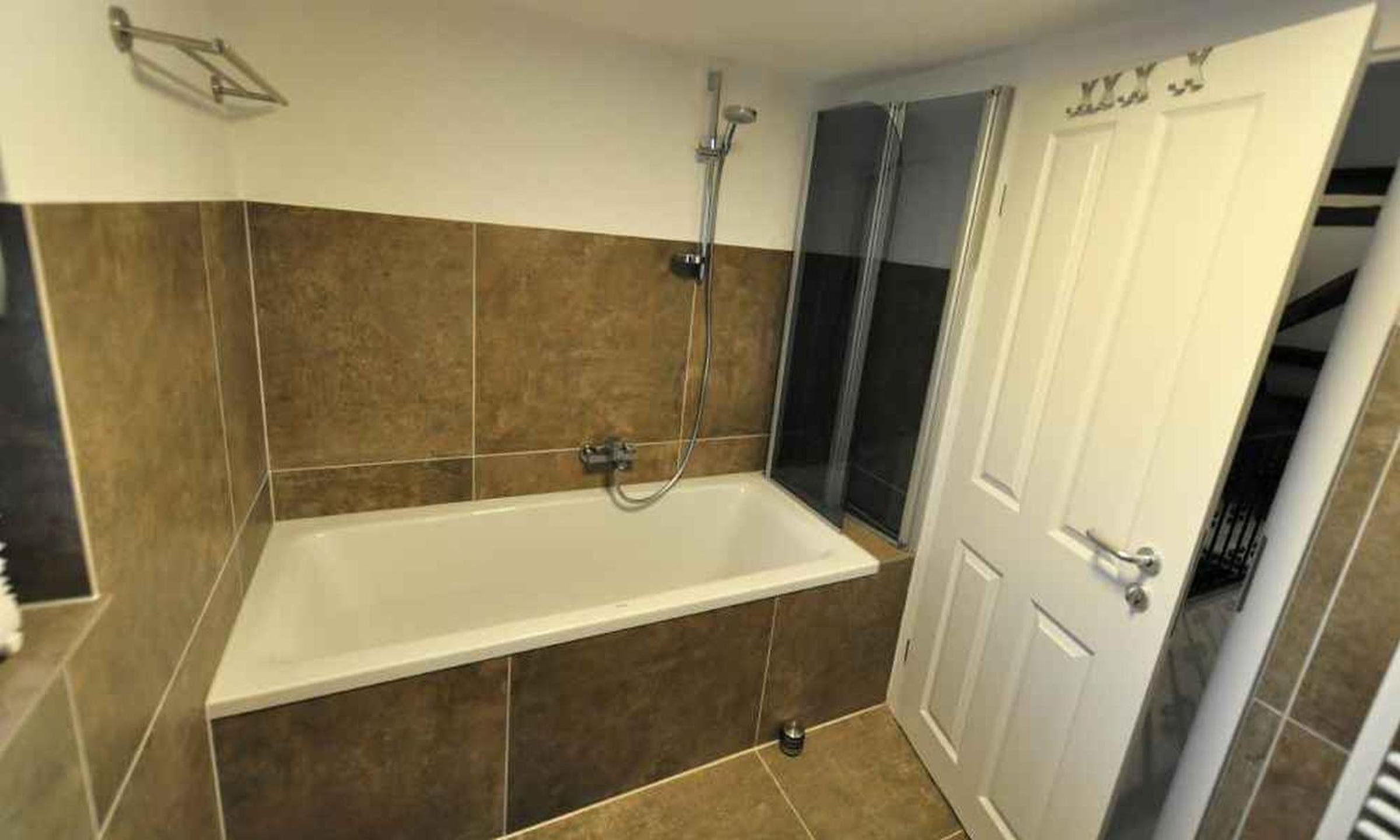 Two-Bedroom House photo 3