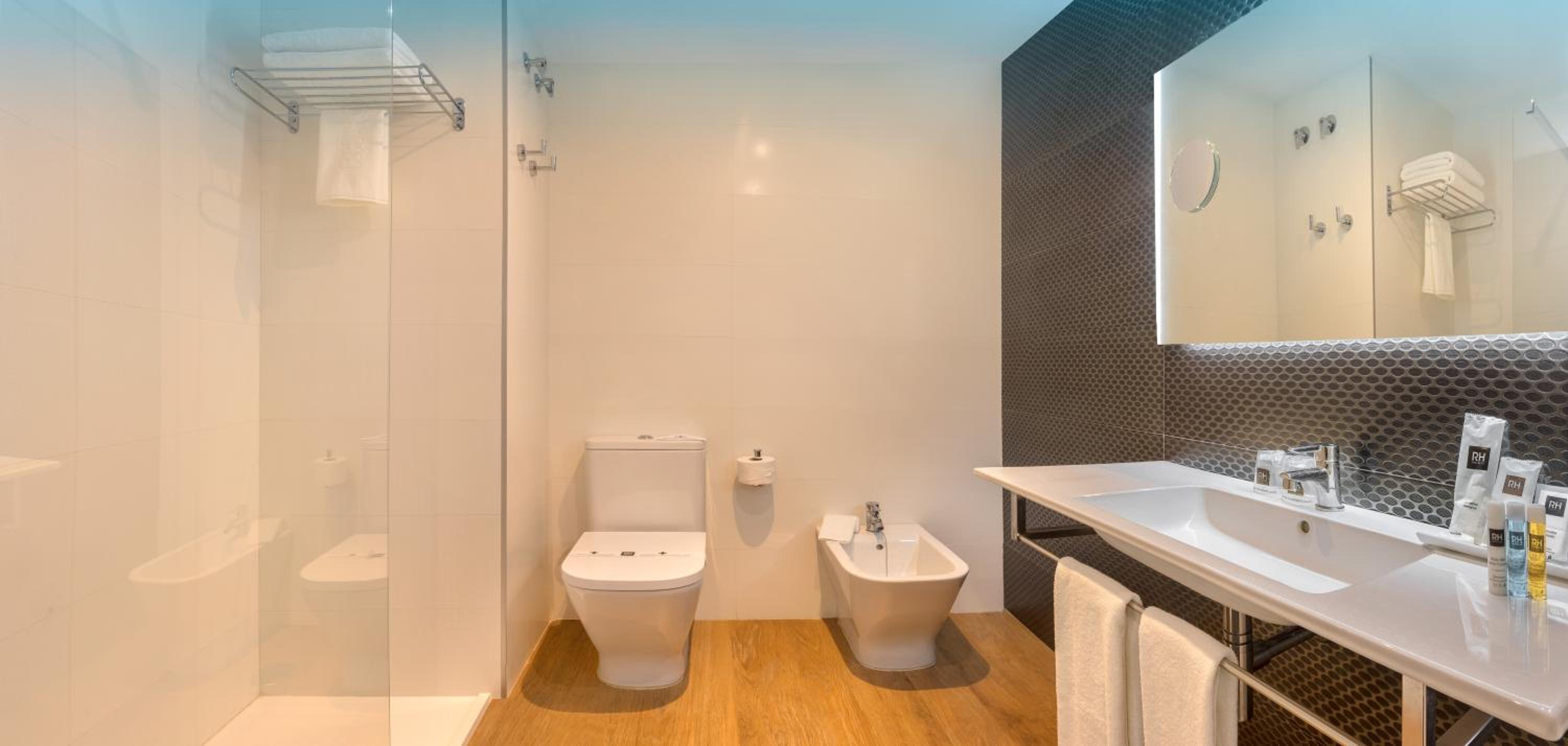 Small Double Room - Photo 3