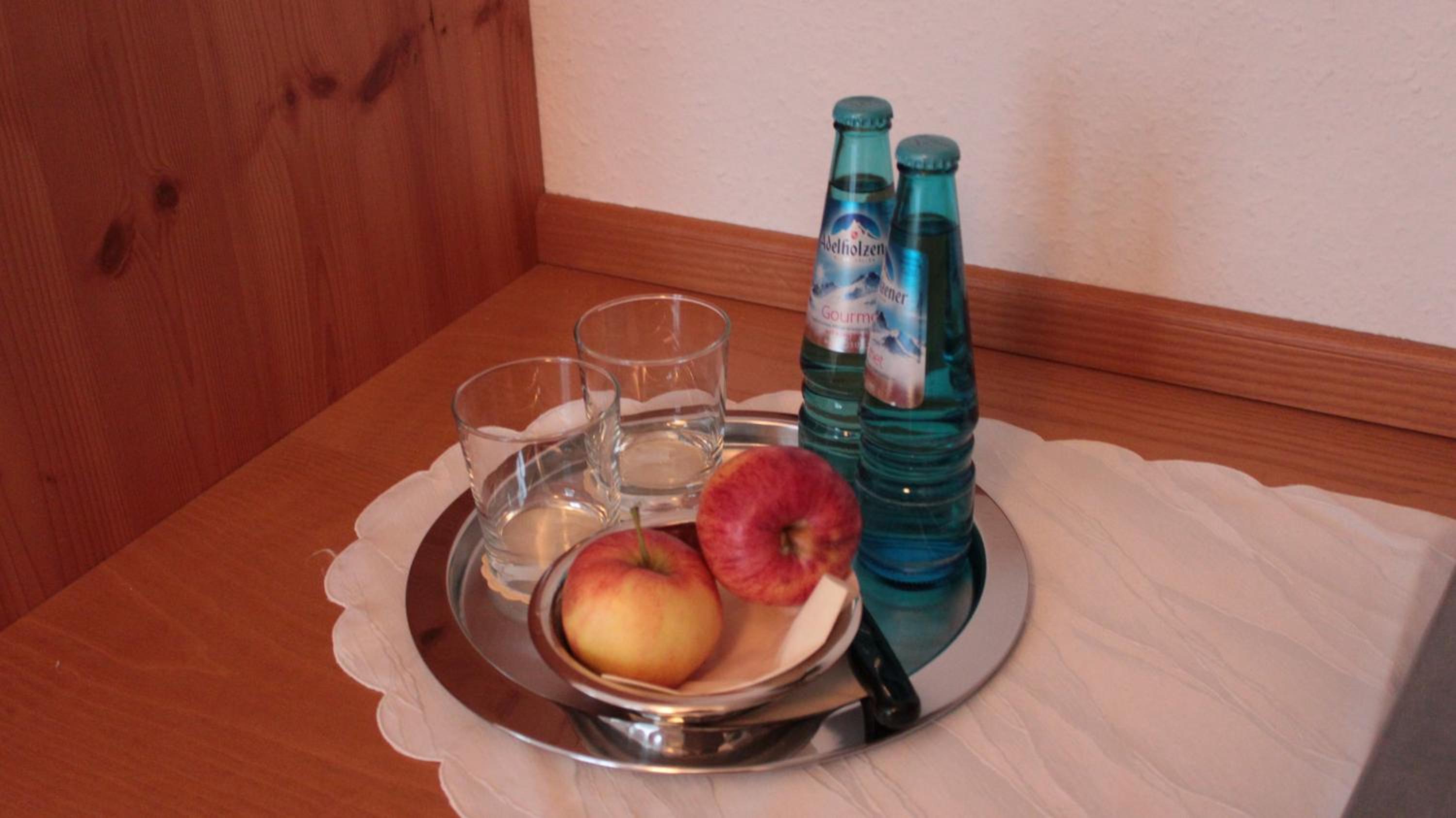 Standard Twin Room With Mountain View photo 2
