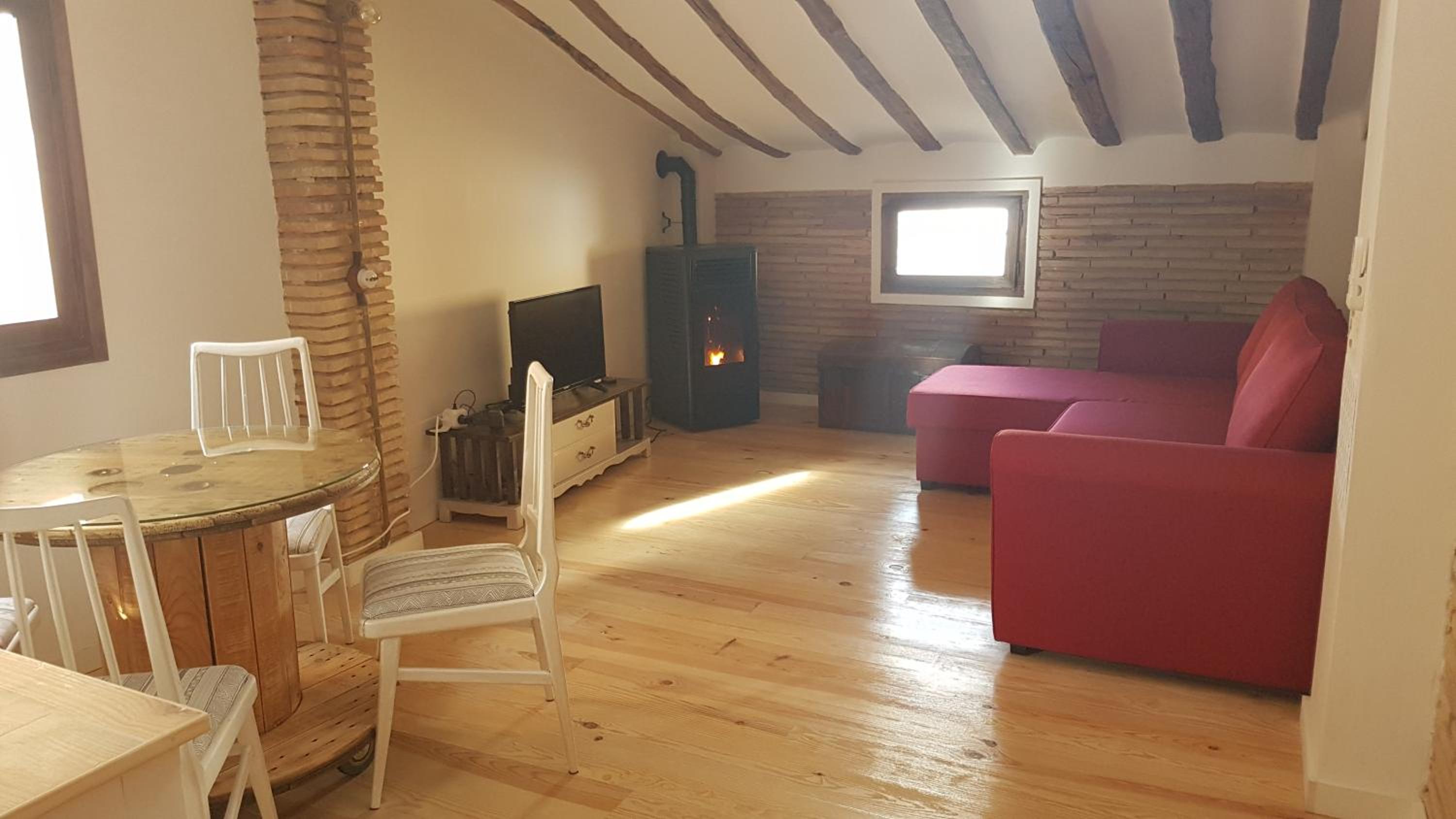 One-Bedroom Apartment - Photo 15