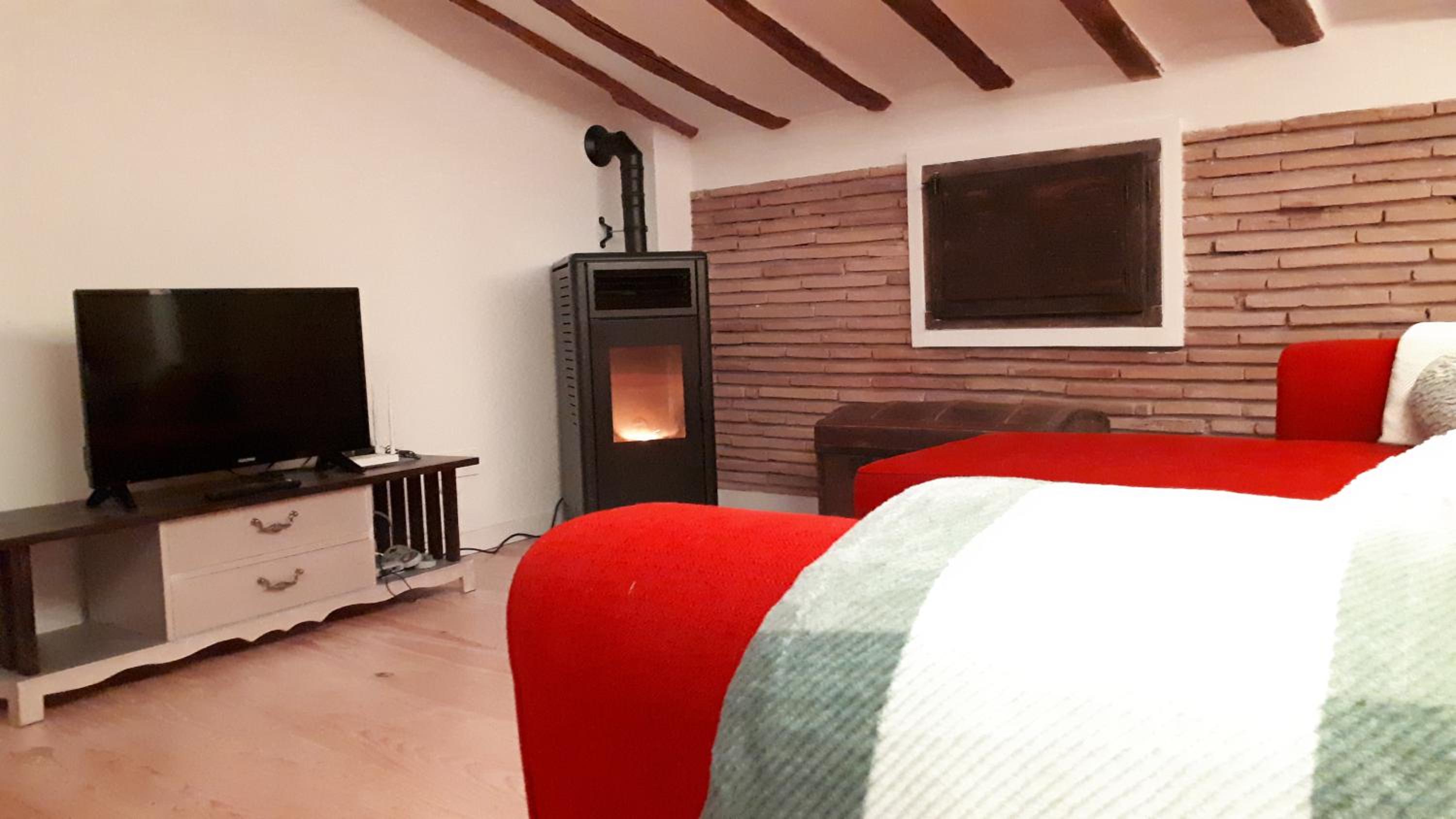 One-Bedroom Apartment - Photo 10