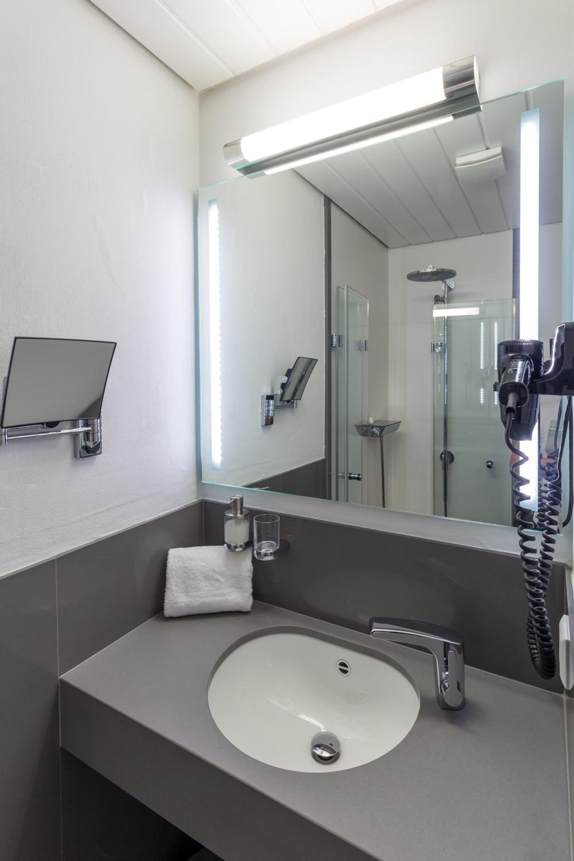 Single Room photo 2