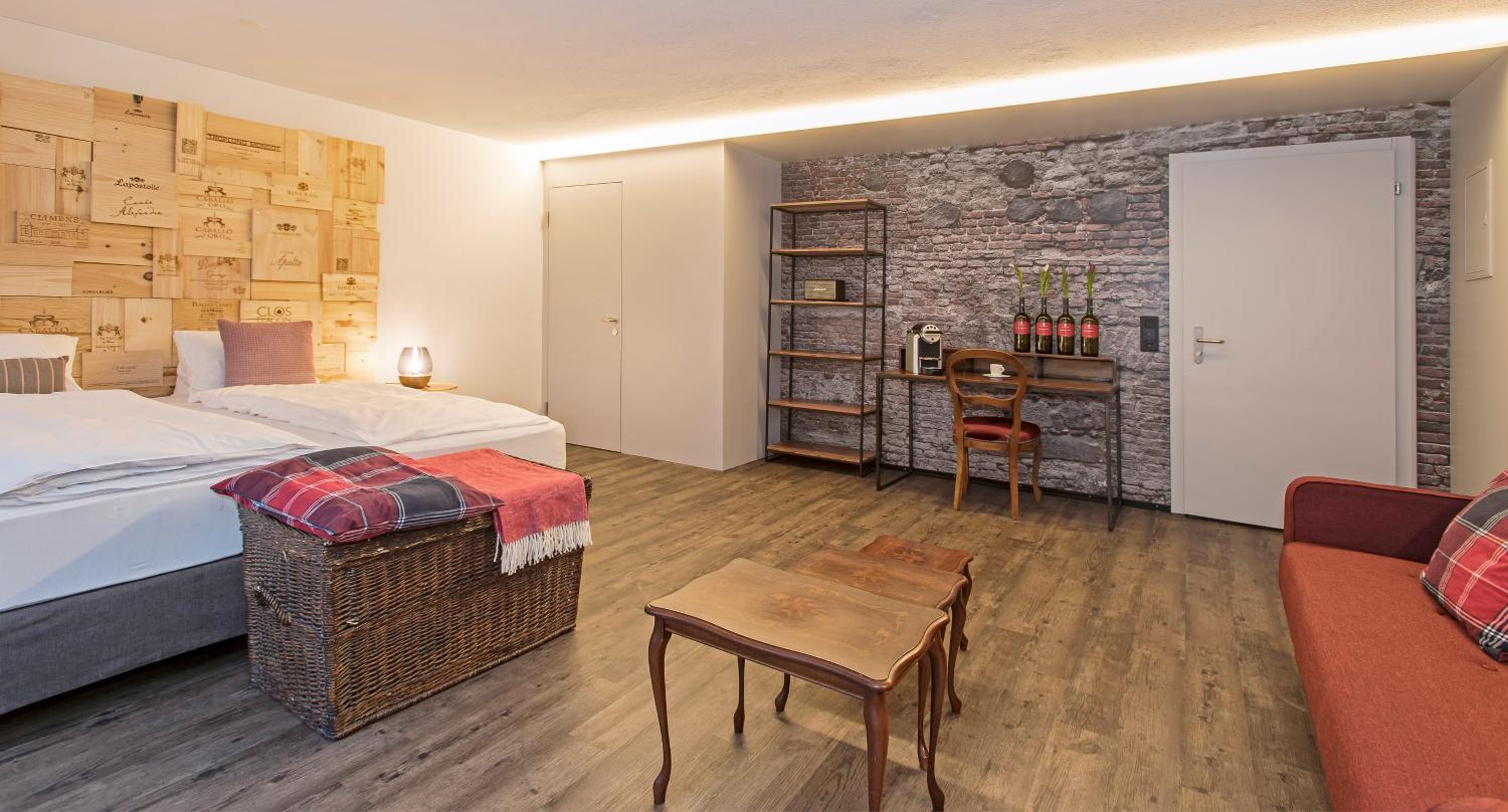 Papillon Deluxe Room - Photo 7