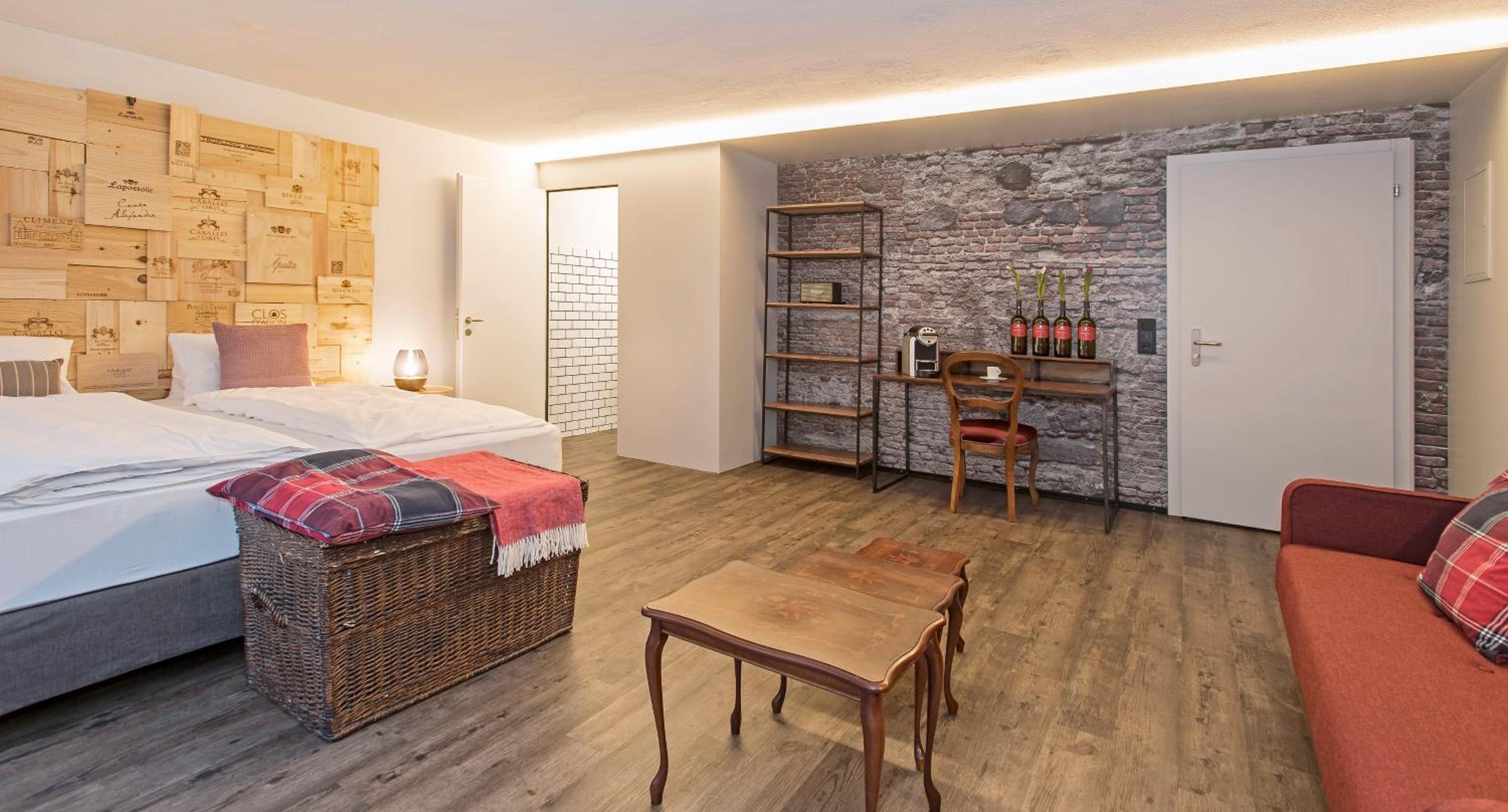 Papillon Deluxe Room - Photo 6