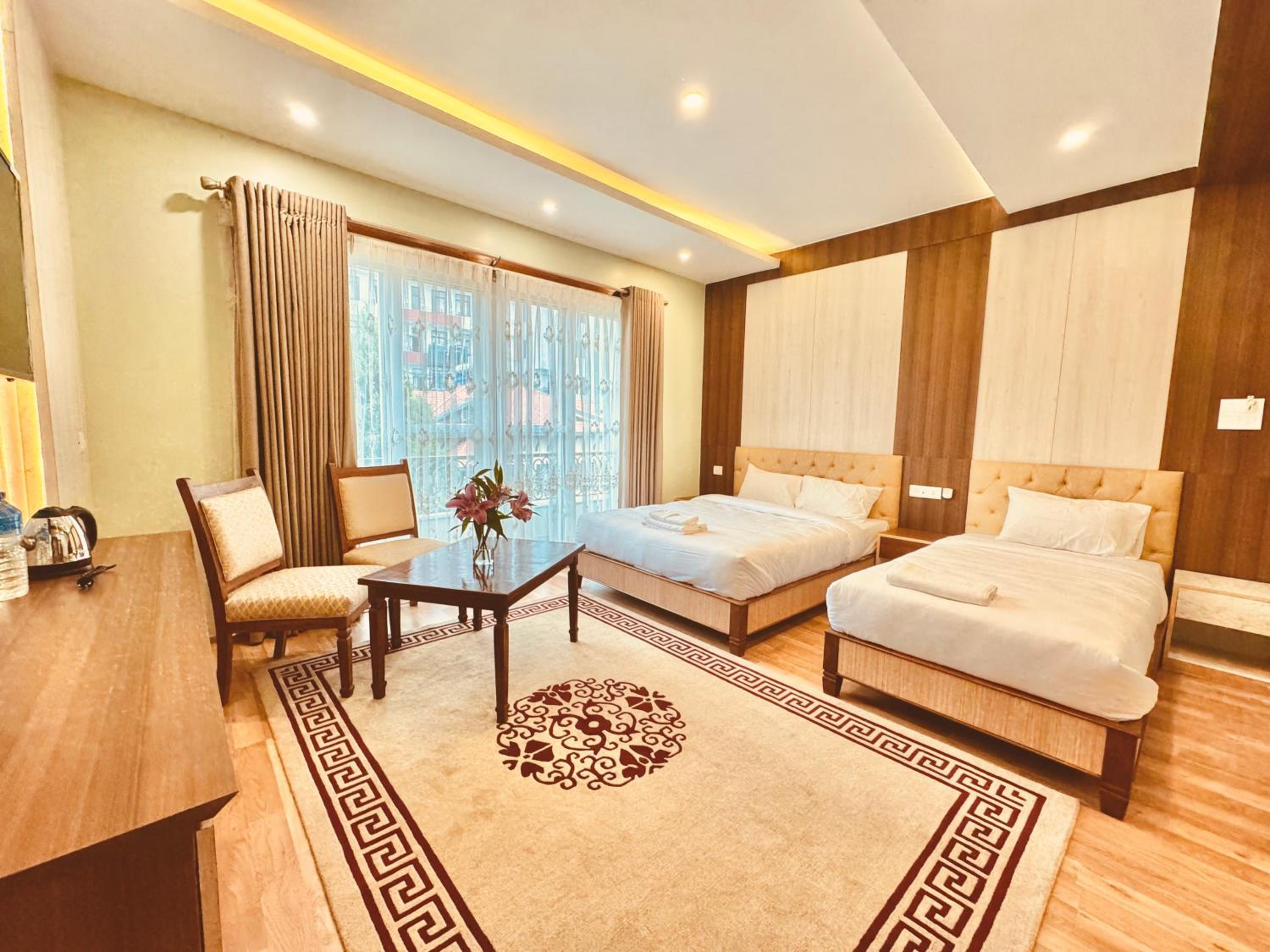 Triple Room with City View