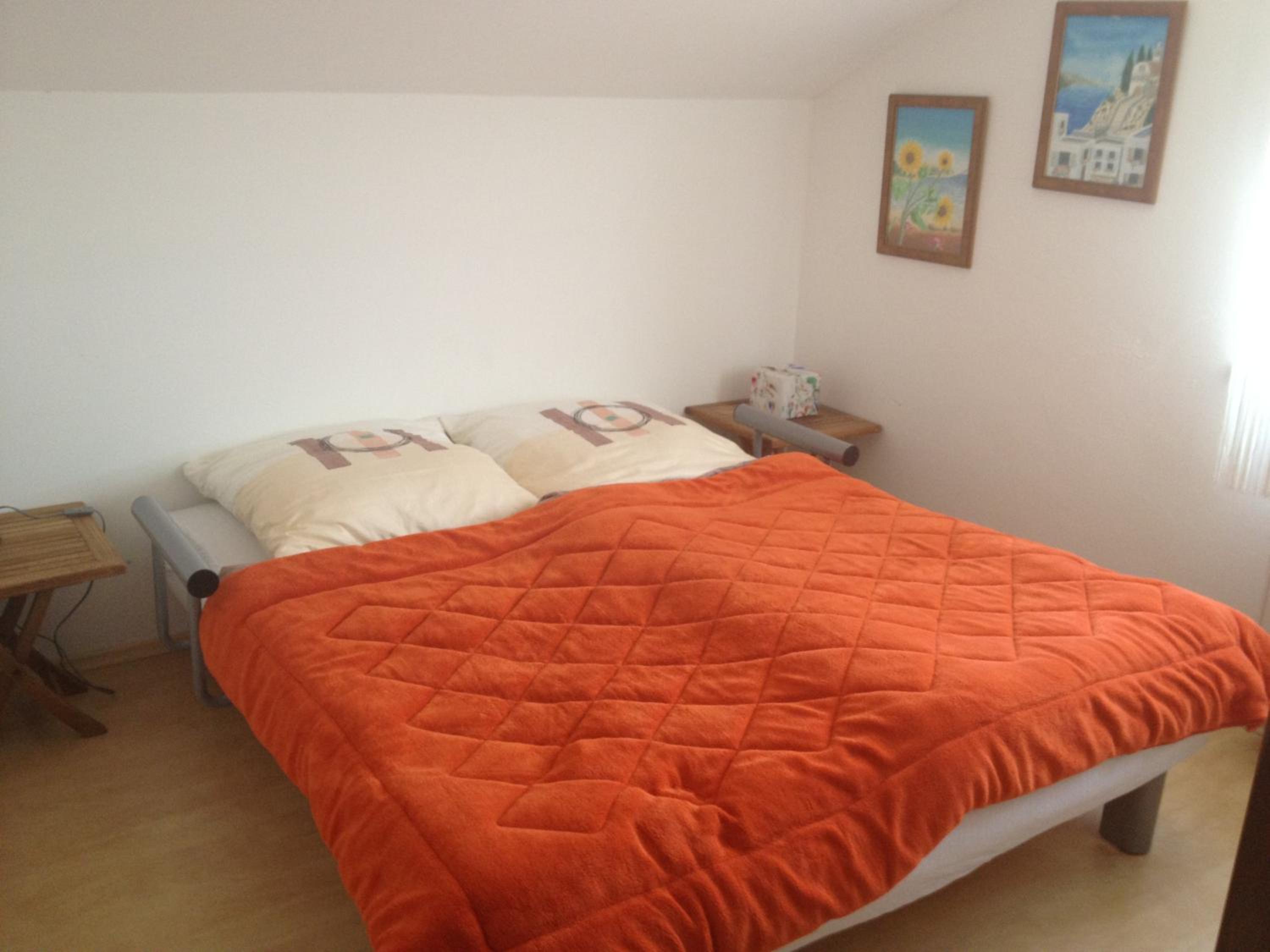Comfort Two-Bedroom Apartment with Balcony
