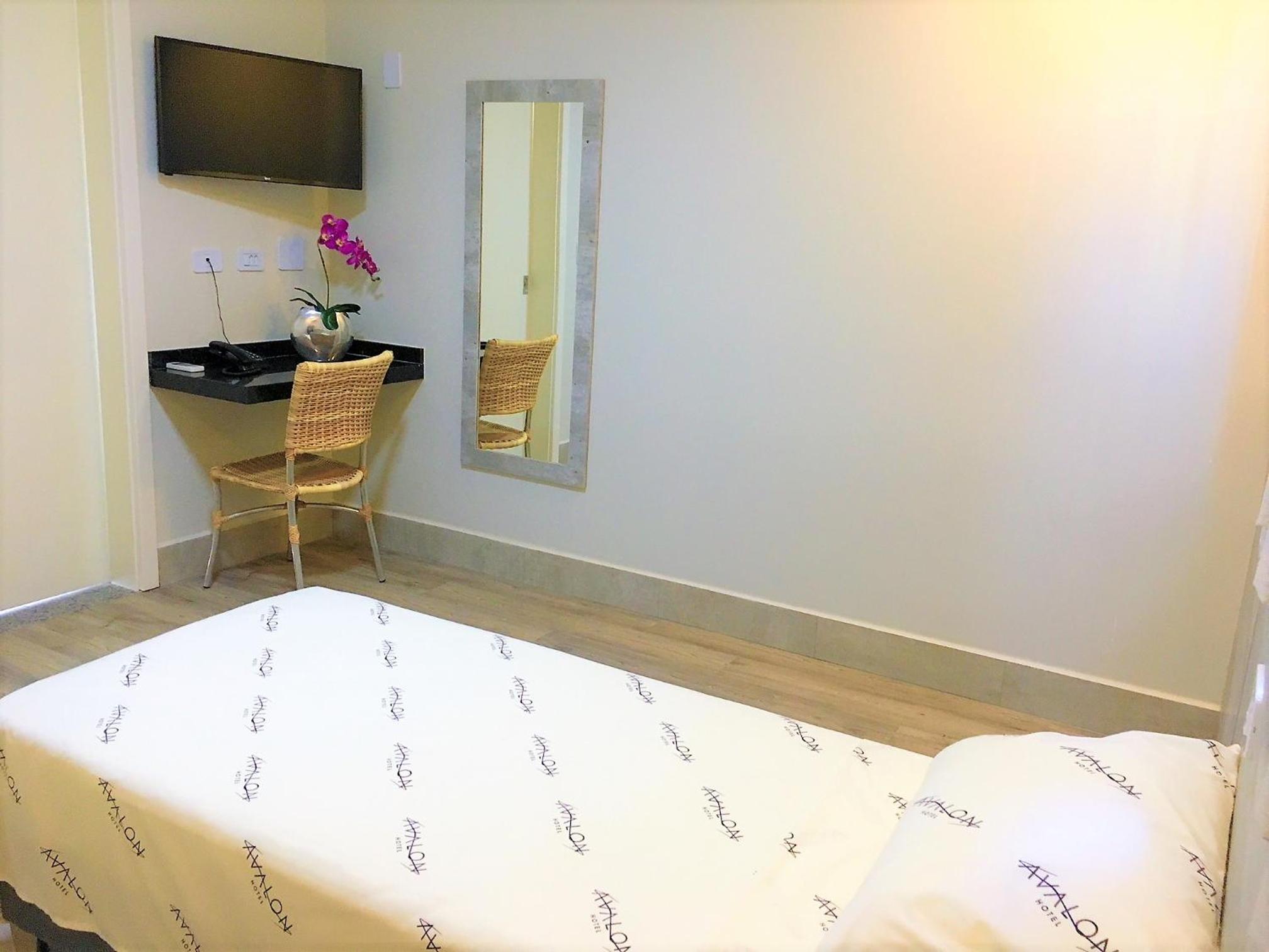 Budget Twin Room photo 3