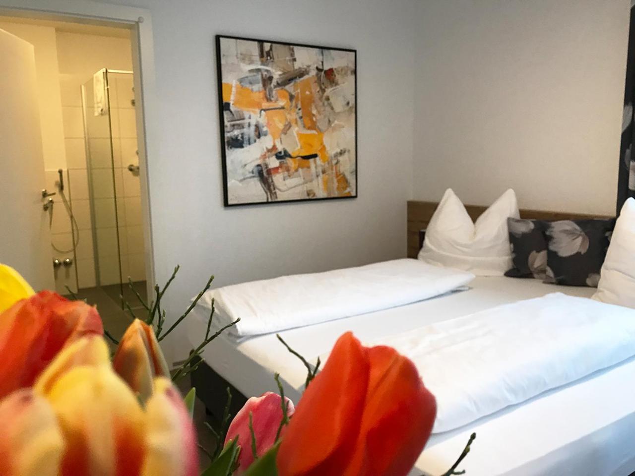 Two-Bedroom Apartment with Mountain View photo 1