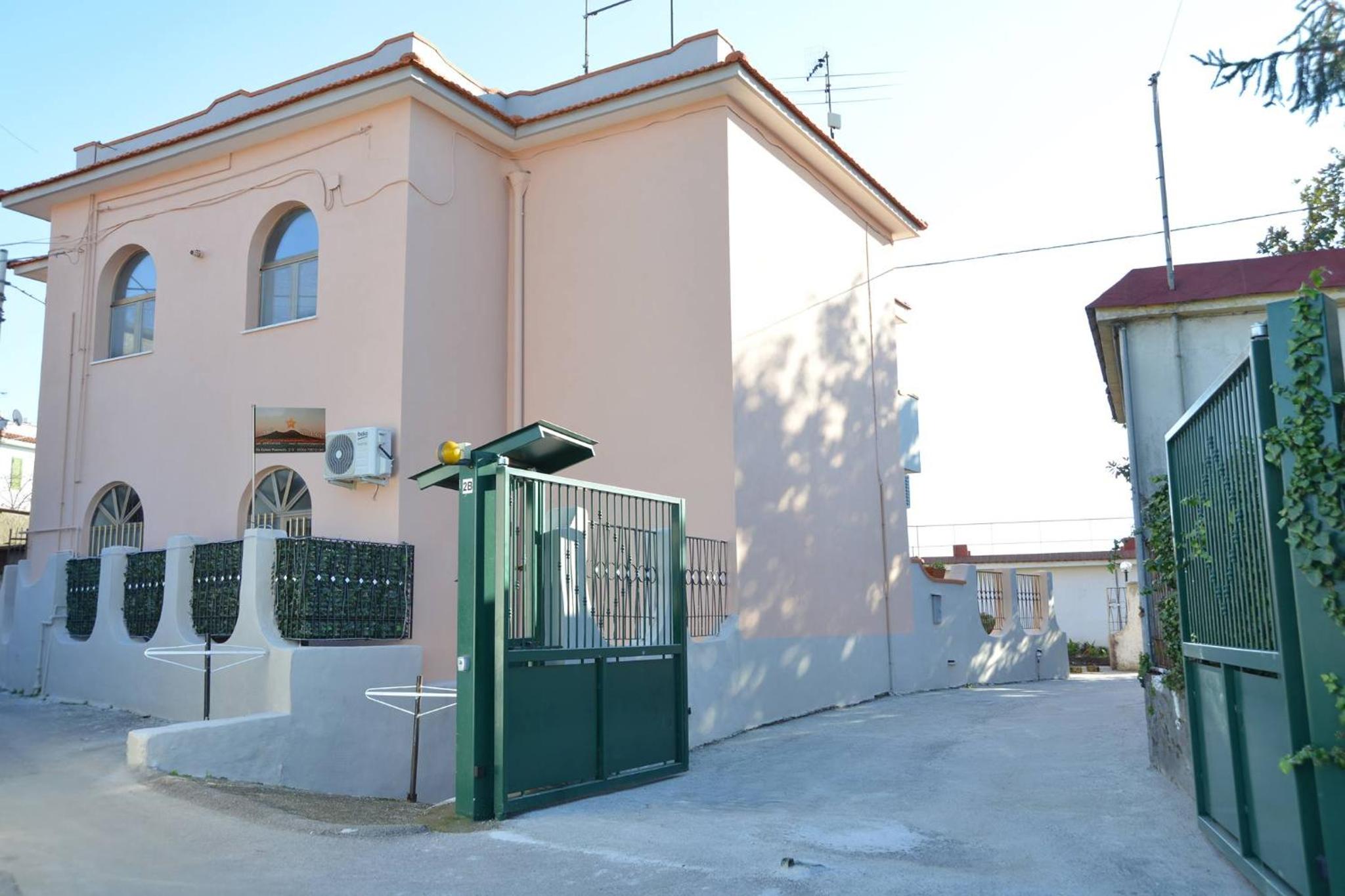 Deluxe Double or Twin Room with Garden View photo 3
