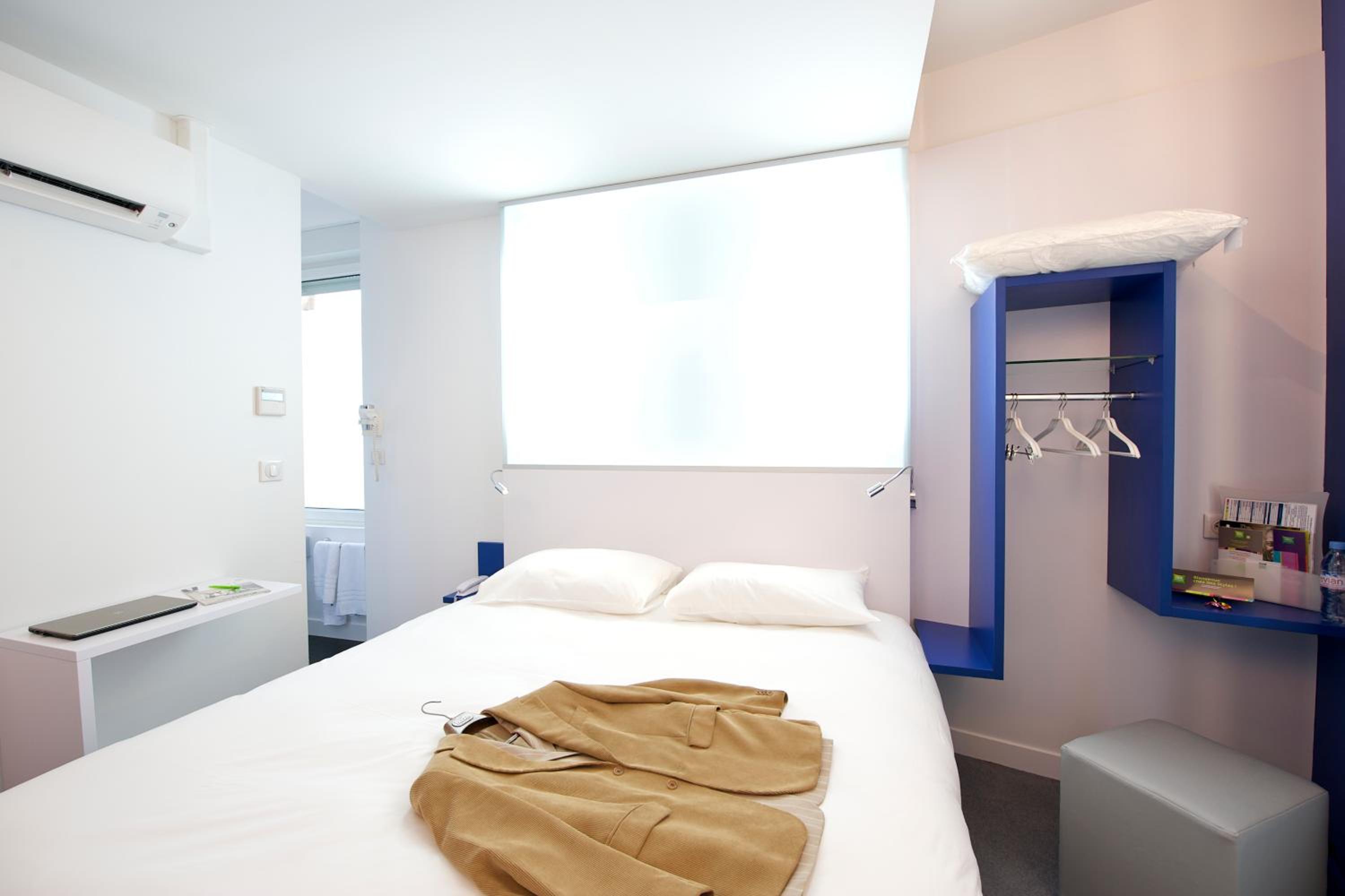 Standard Room with 1 Double Bed