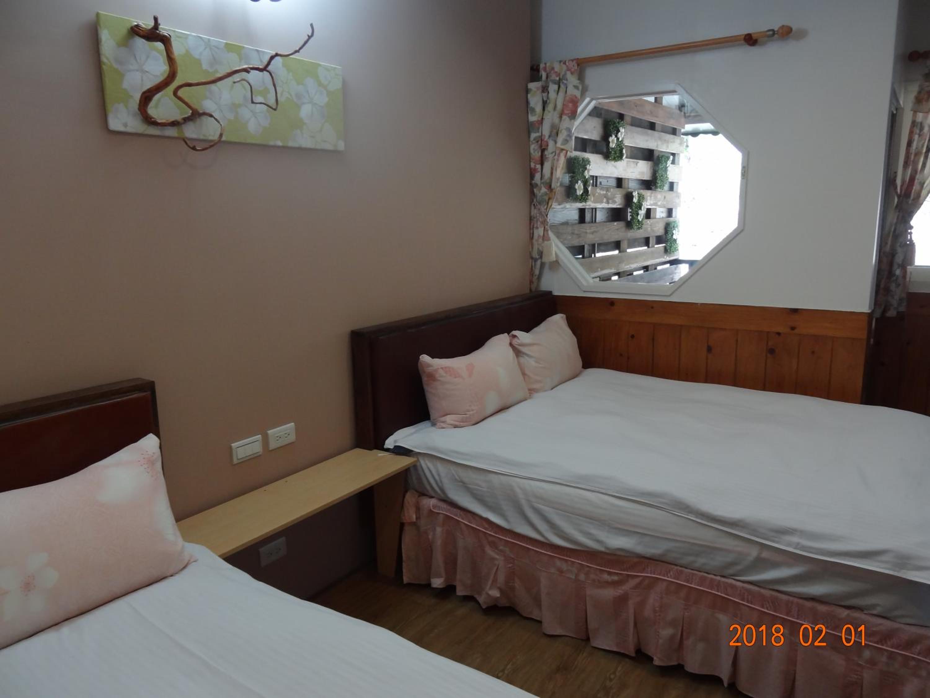 Quadruple Room with Terrace photo 3