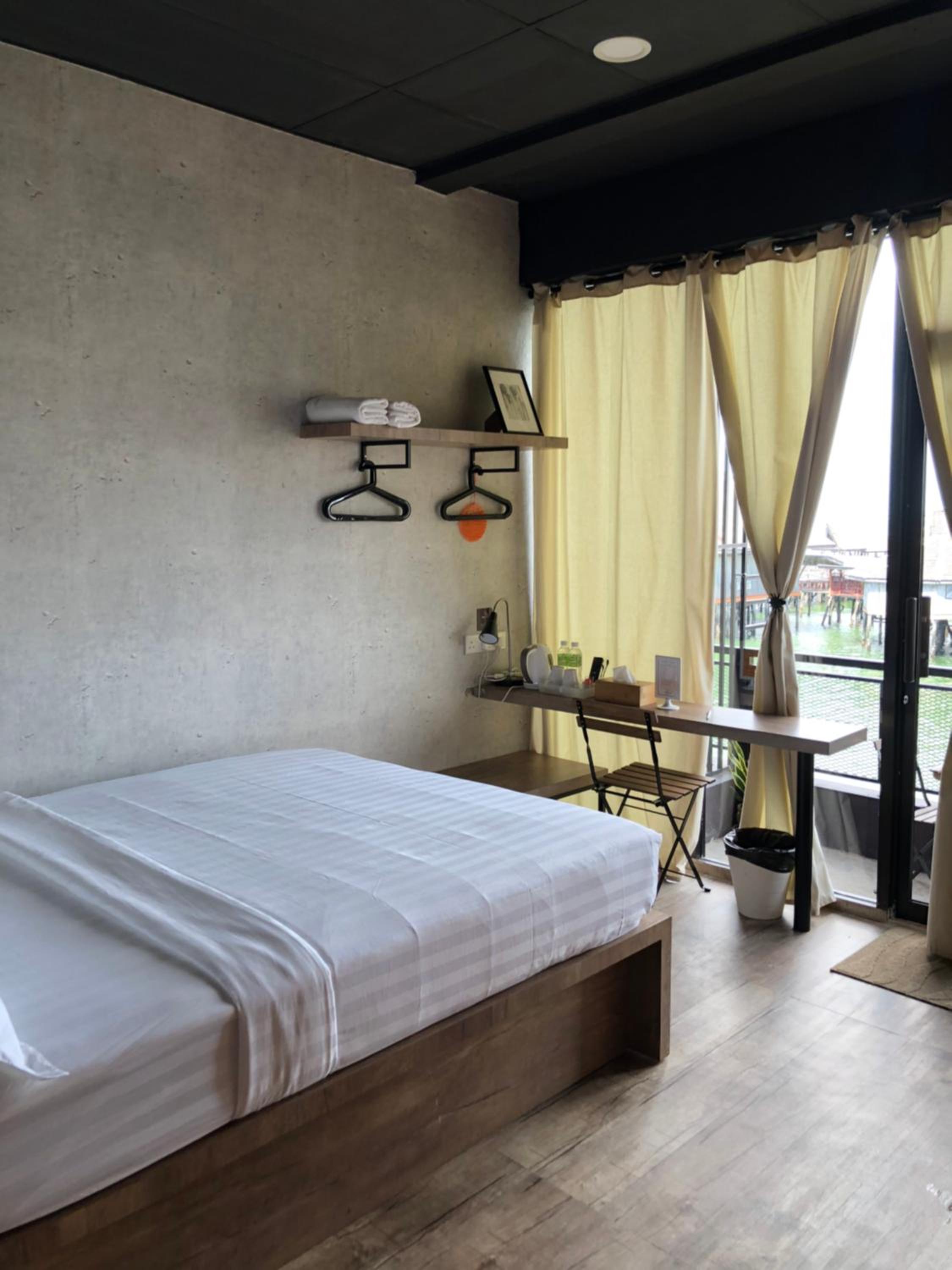 Sea View Room photo 2