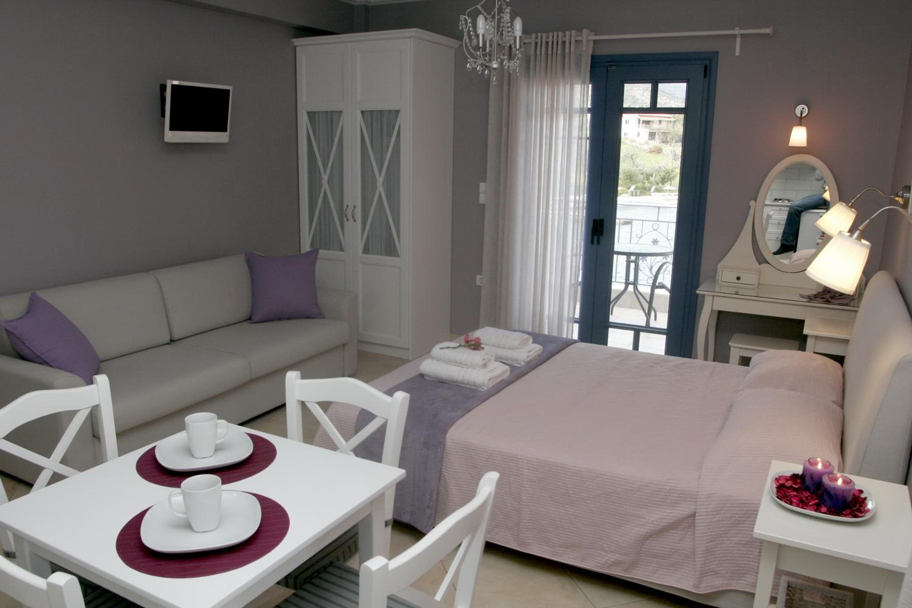 Suite with Terrace - Photo 5