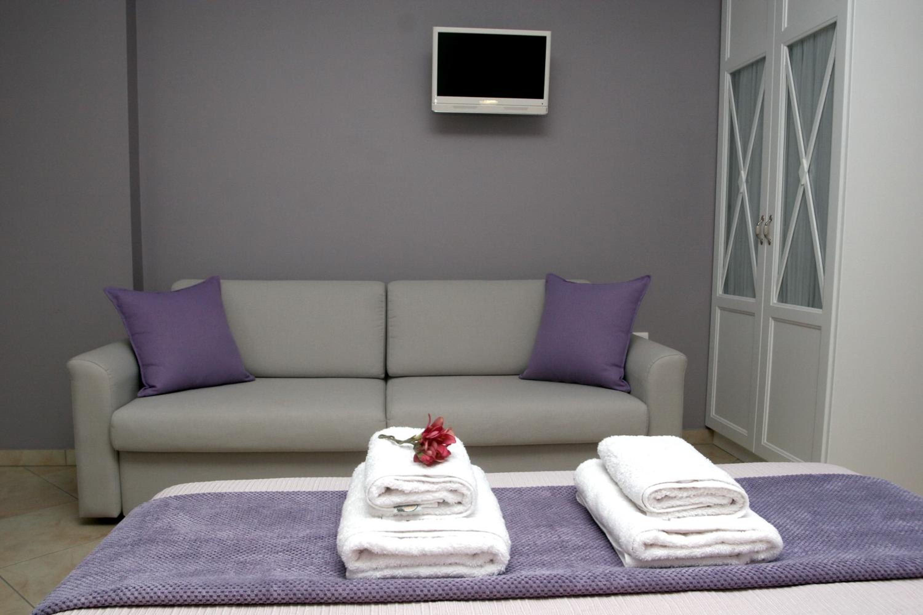 Suite with Terrace - Photo 7