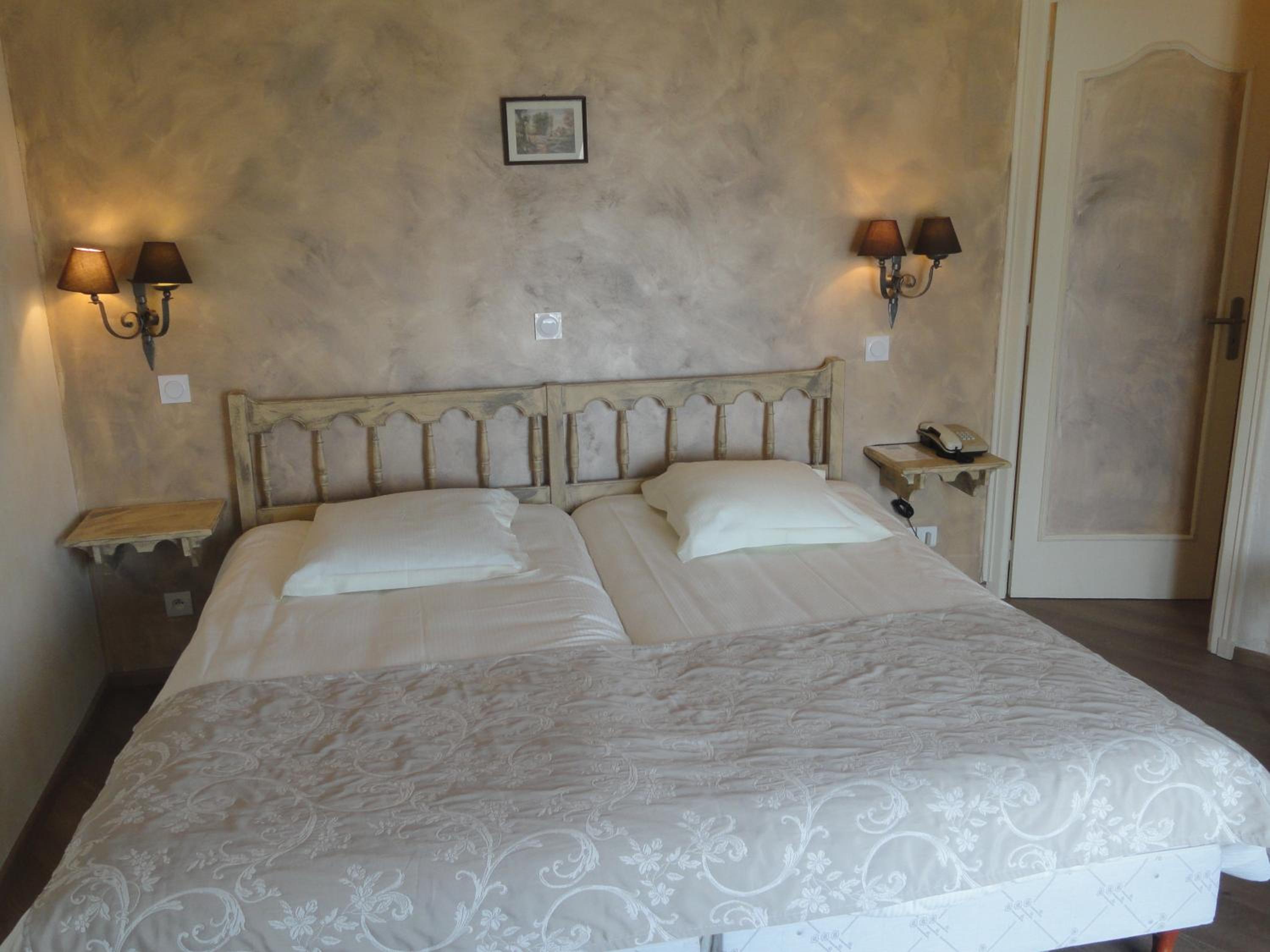 Deluxe Double Room with Balcony photo 1