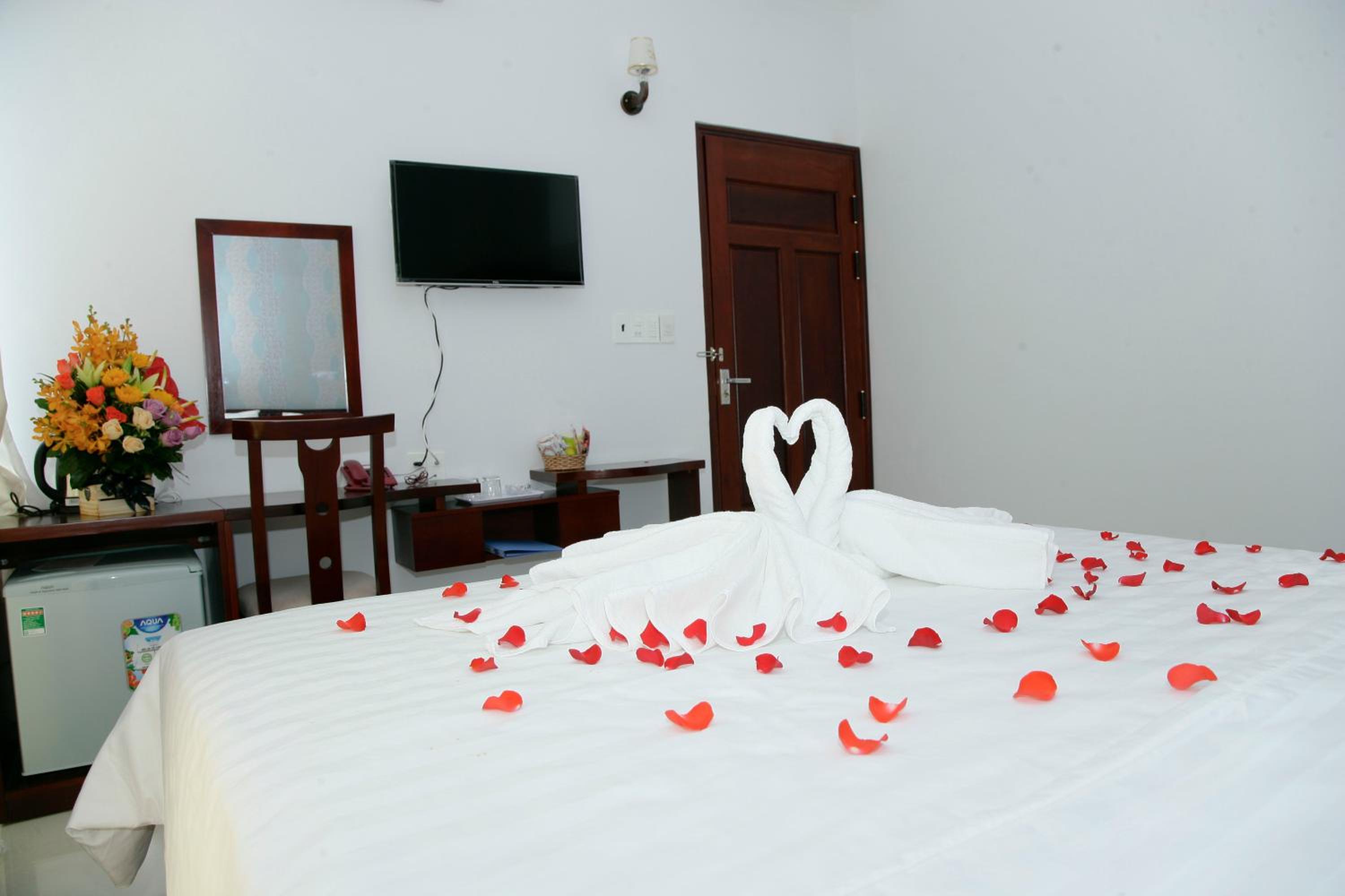 Deluxe Double Room with Balcony photo 3
