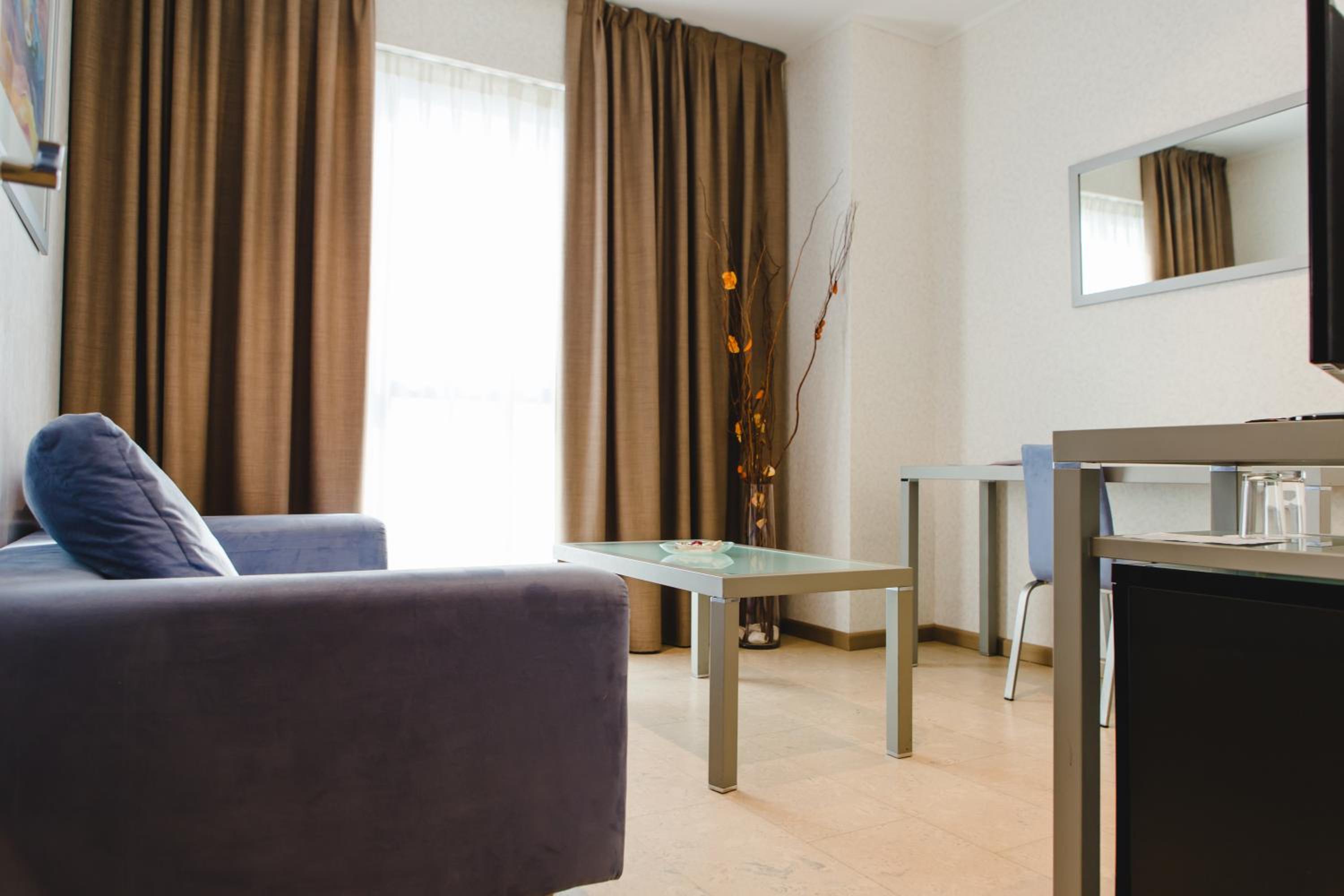 Junior Suite - Photo 13