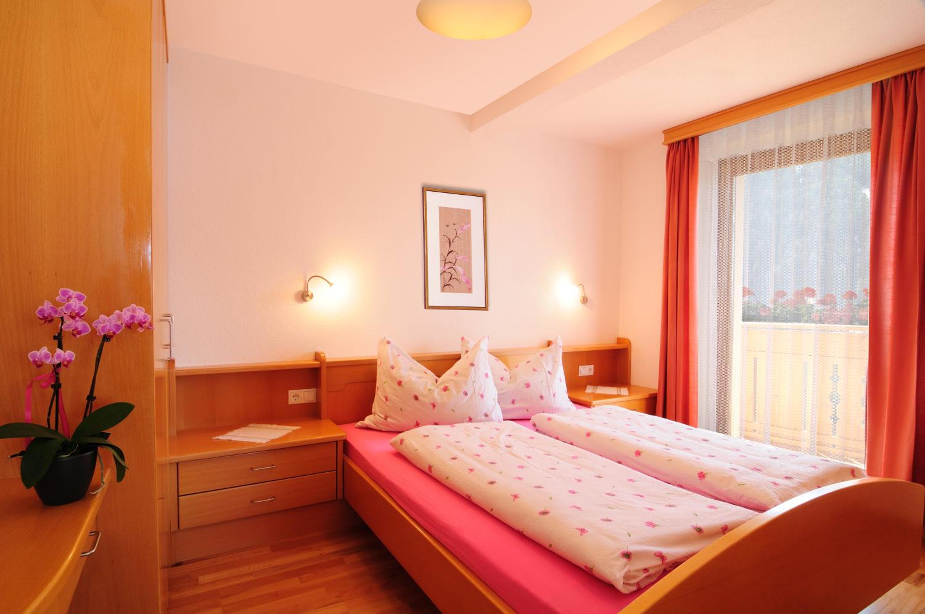 Two-Bedroom Apartment (5 Adults)