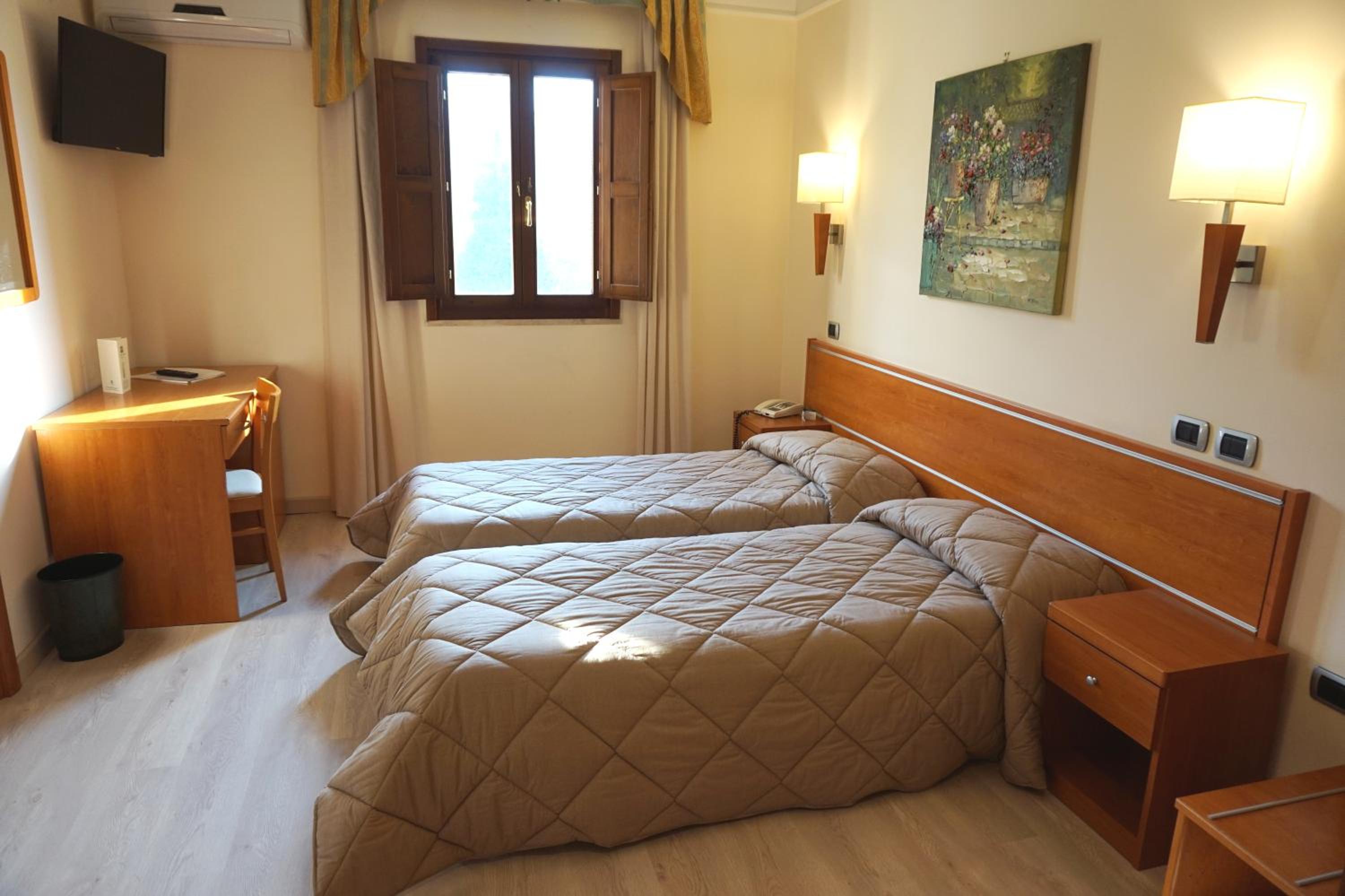 Single Room photo 1
