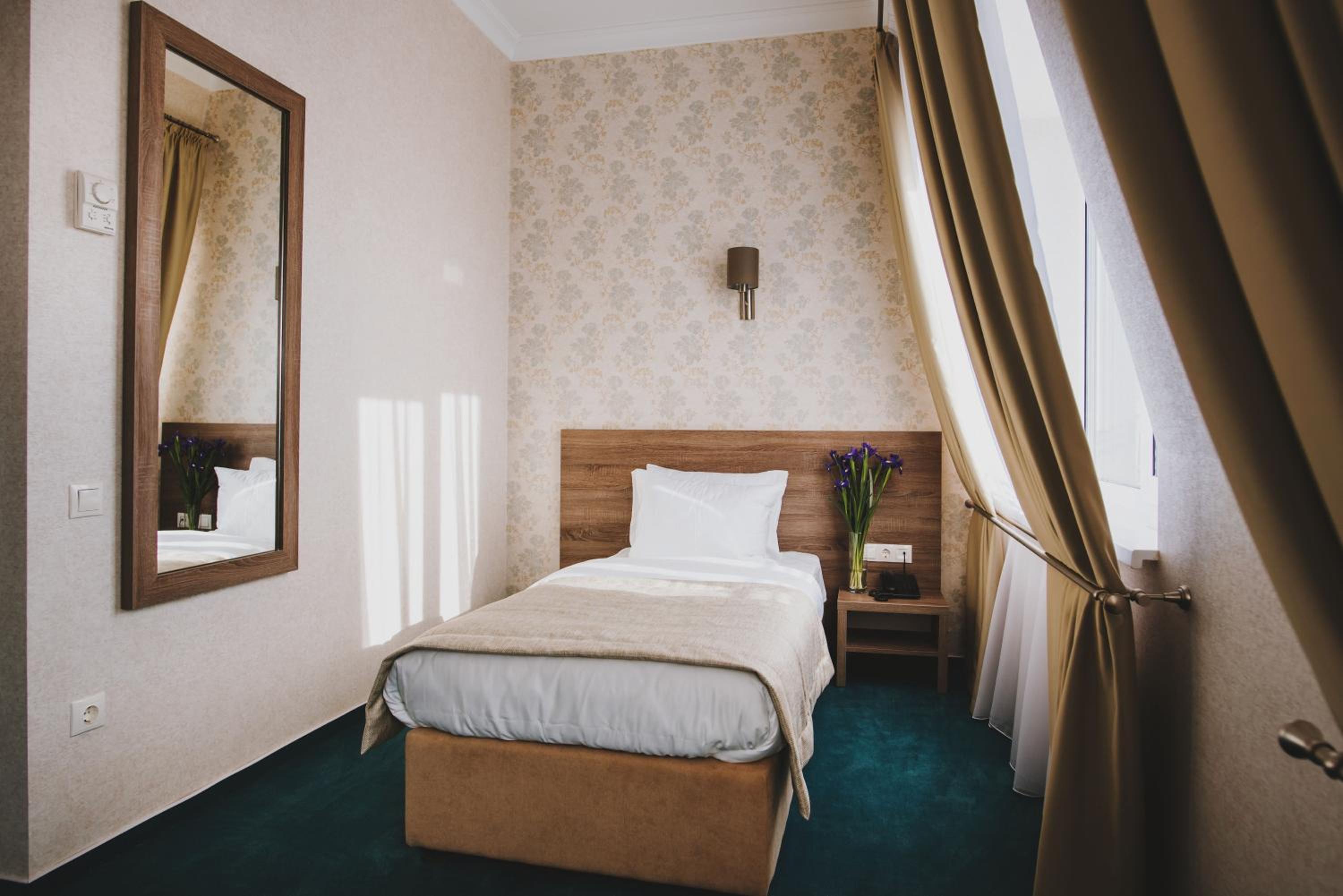 Single Room with Bathroom