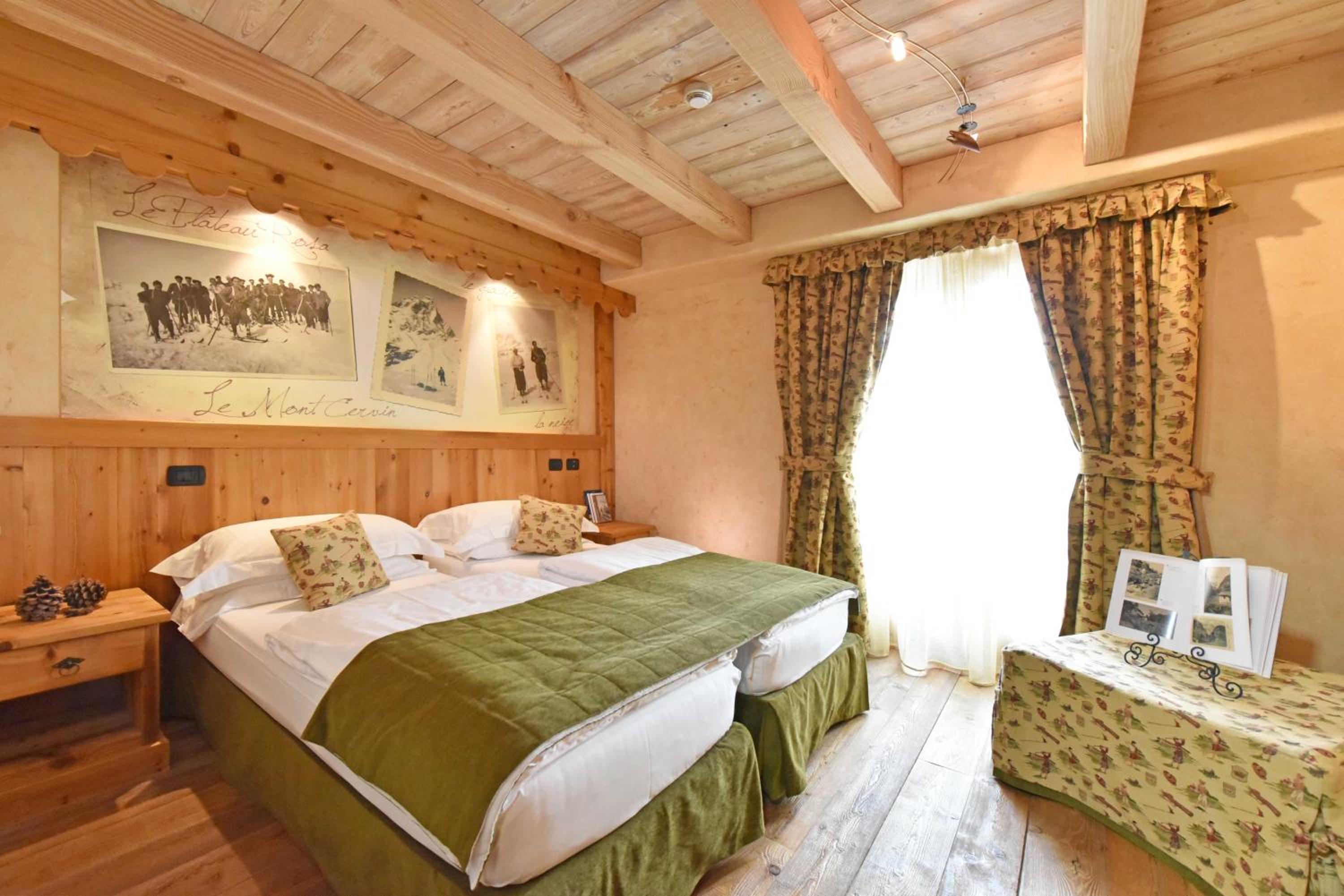 Standard Double or Twin Room with Balcony photo 3