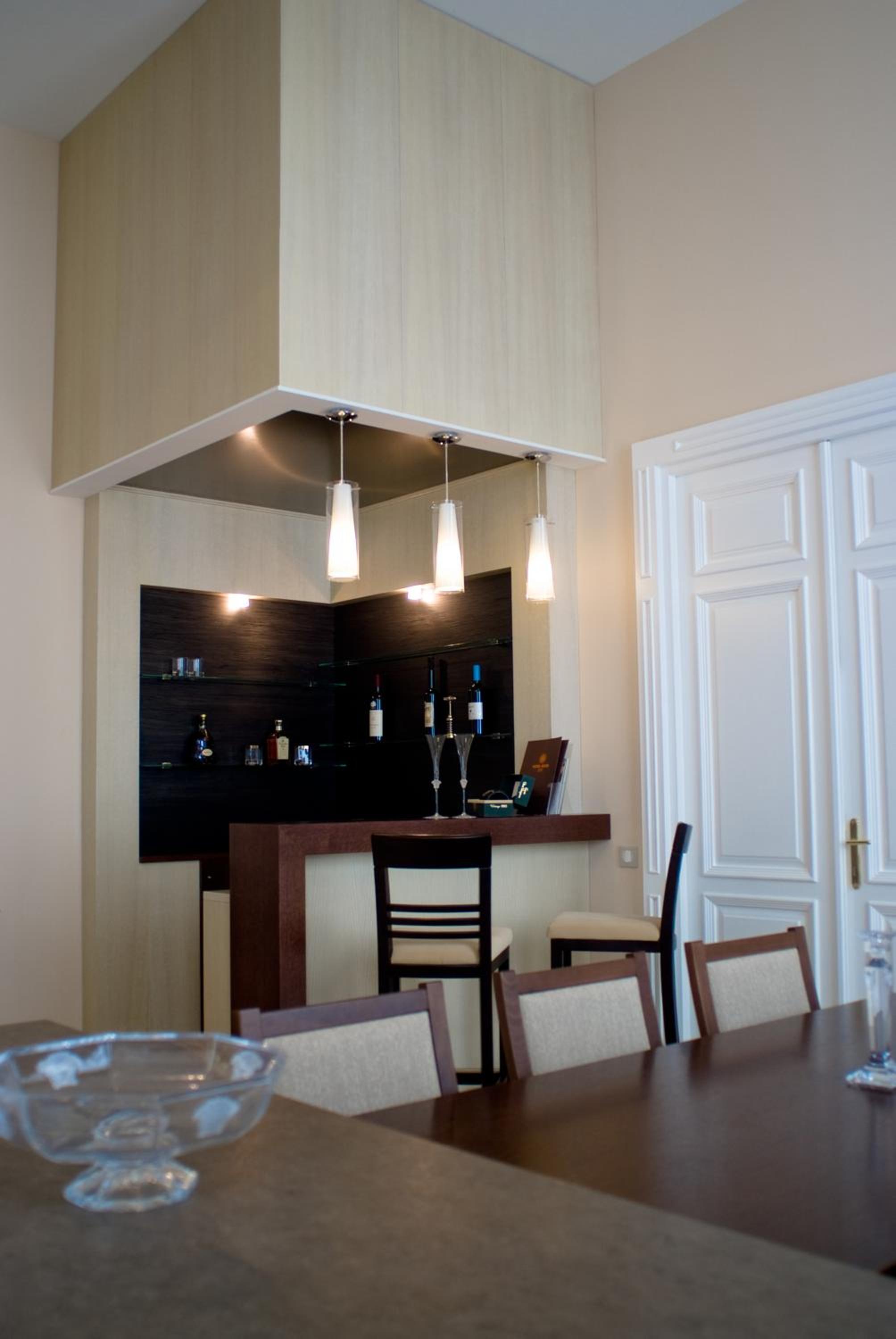 Deluxe Suite - Photo 10