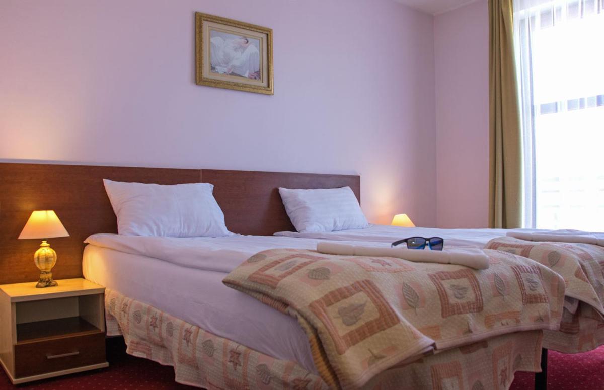 Double or Twin Room photo 1