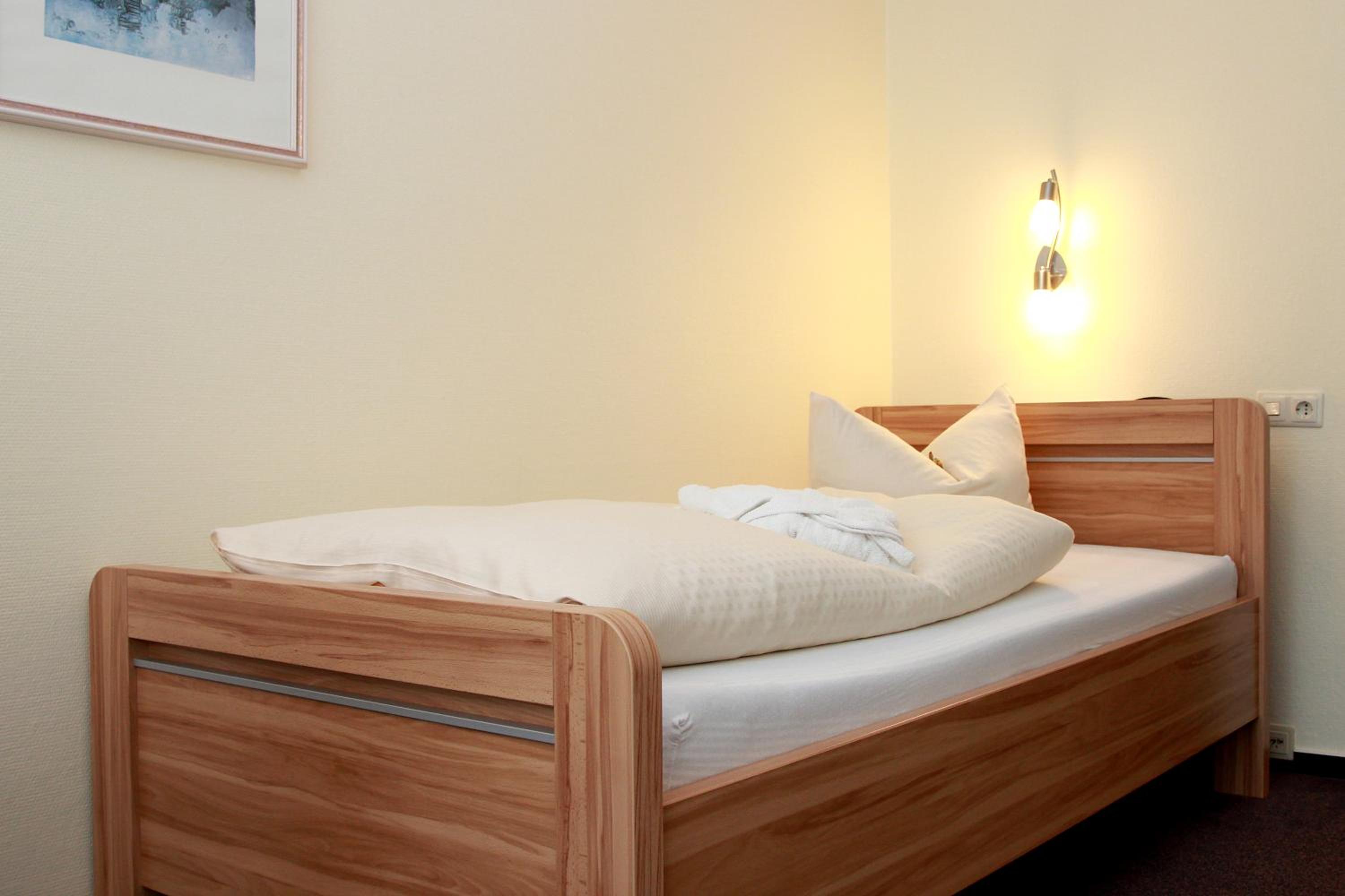 Single Room photo 3