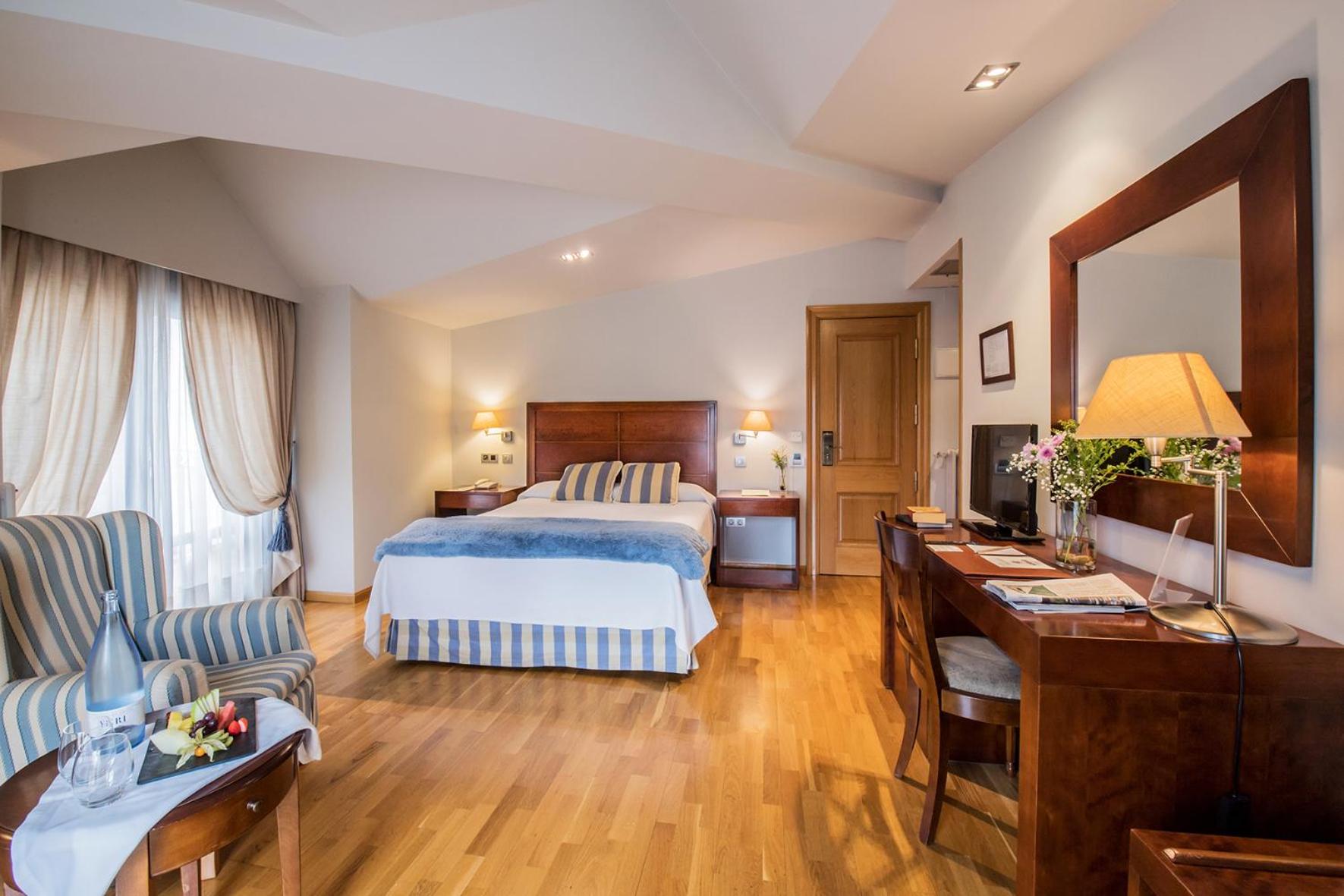 Double or Twin Room with Cycling Package photo 2