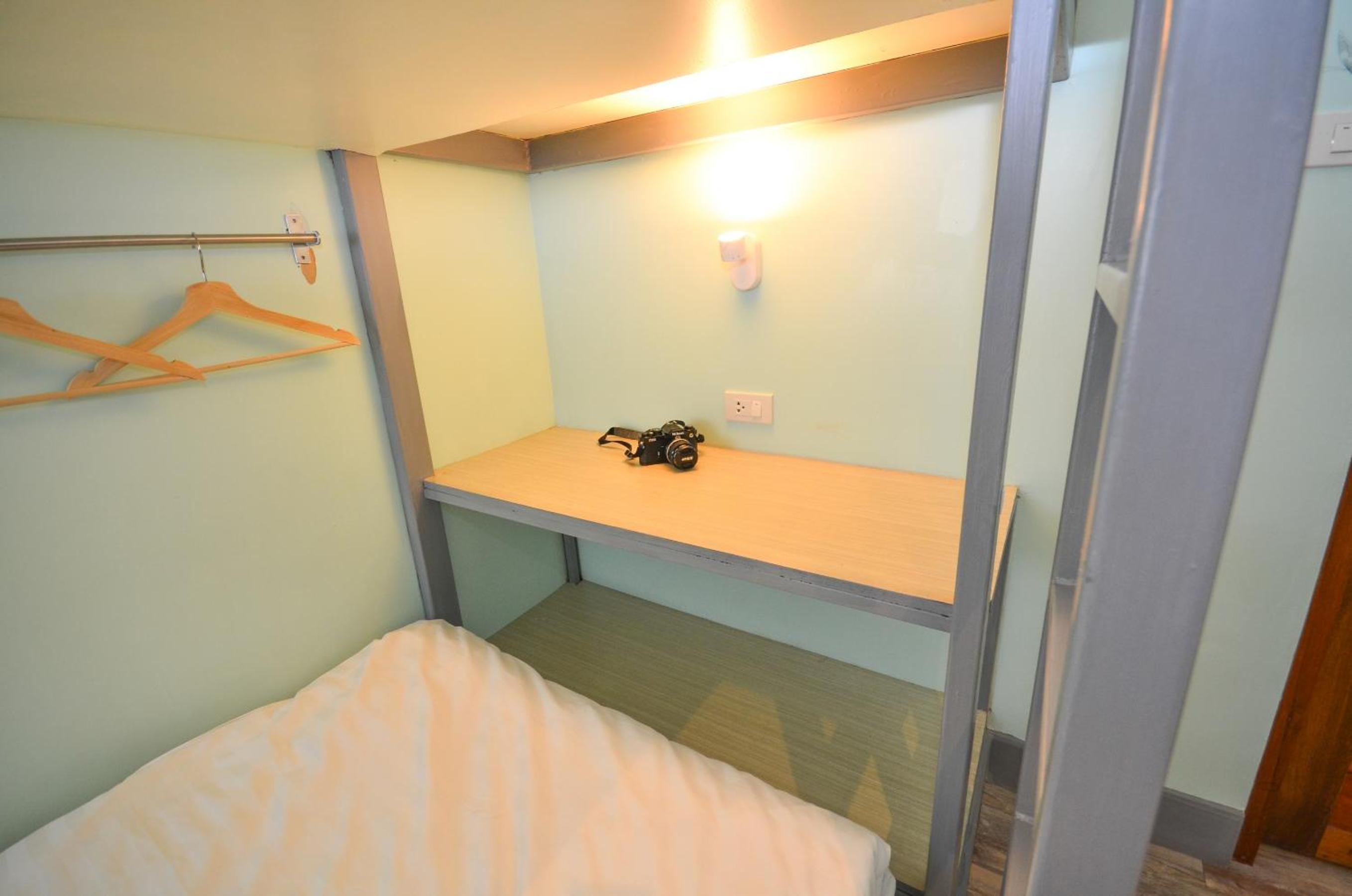 Twin Room with Shared Bathroom photo 3