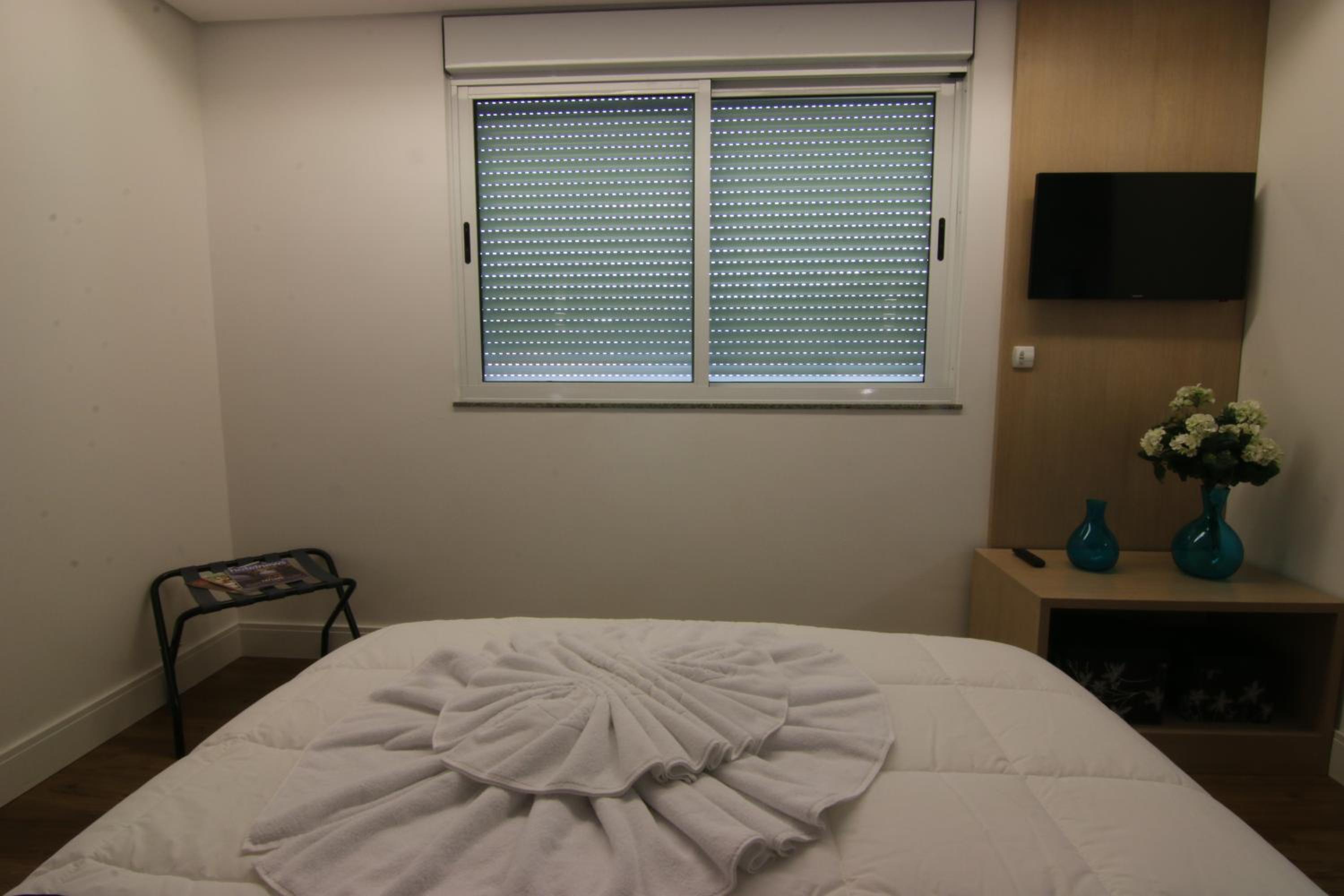 Executive Suite - Photo 11
