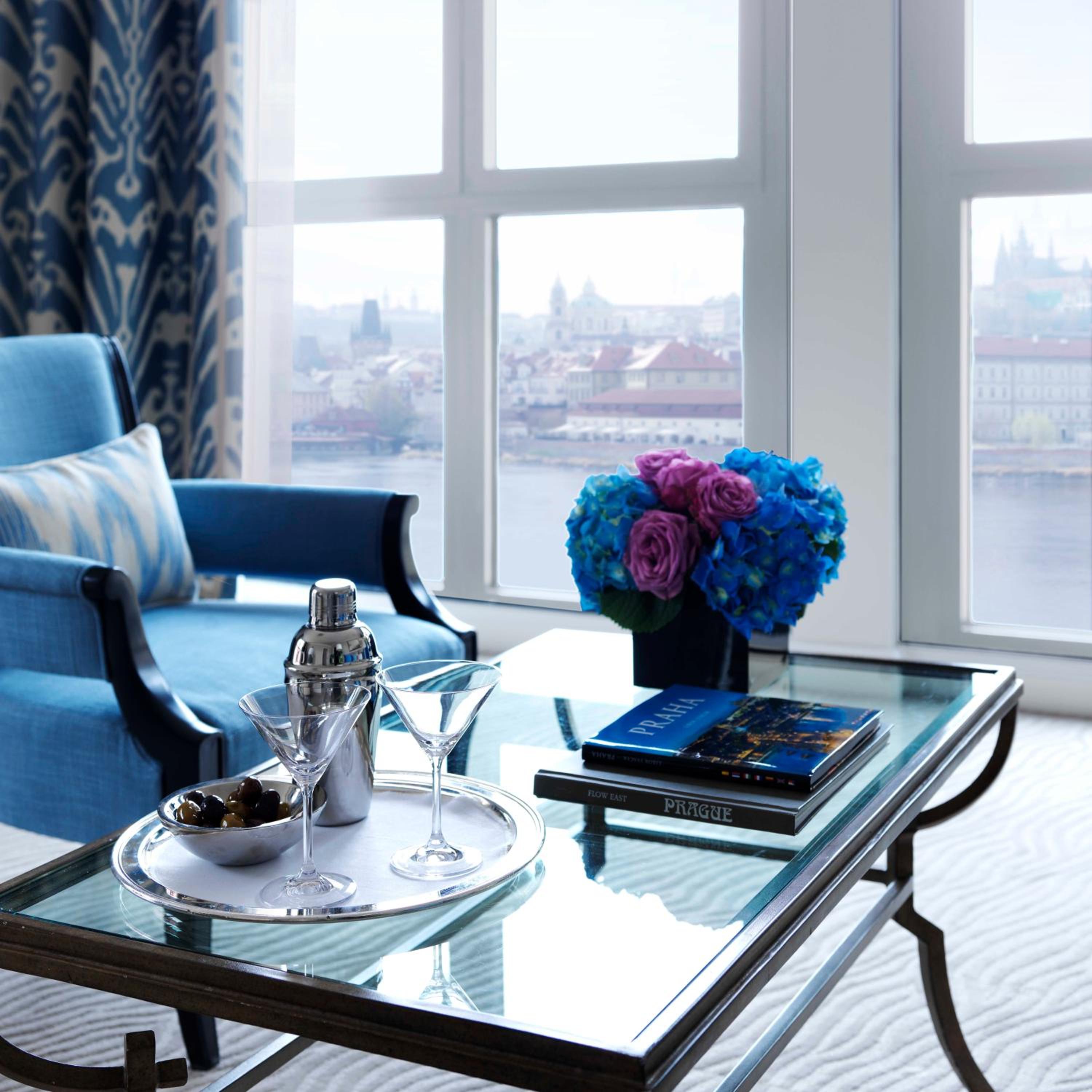 Suite with River View thumbnail 5