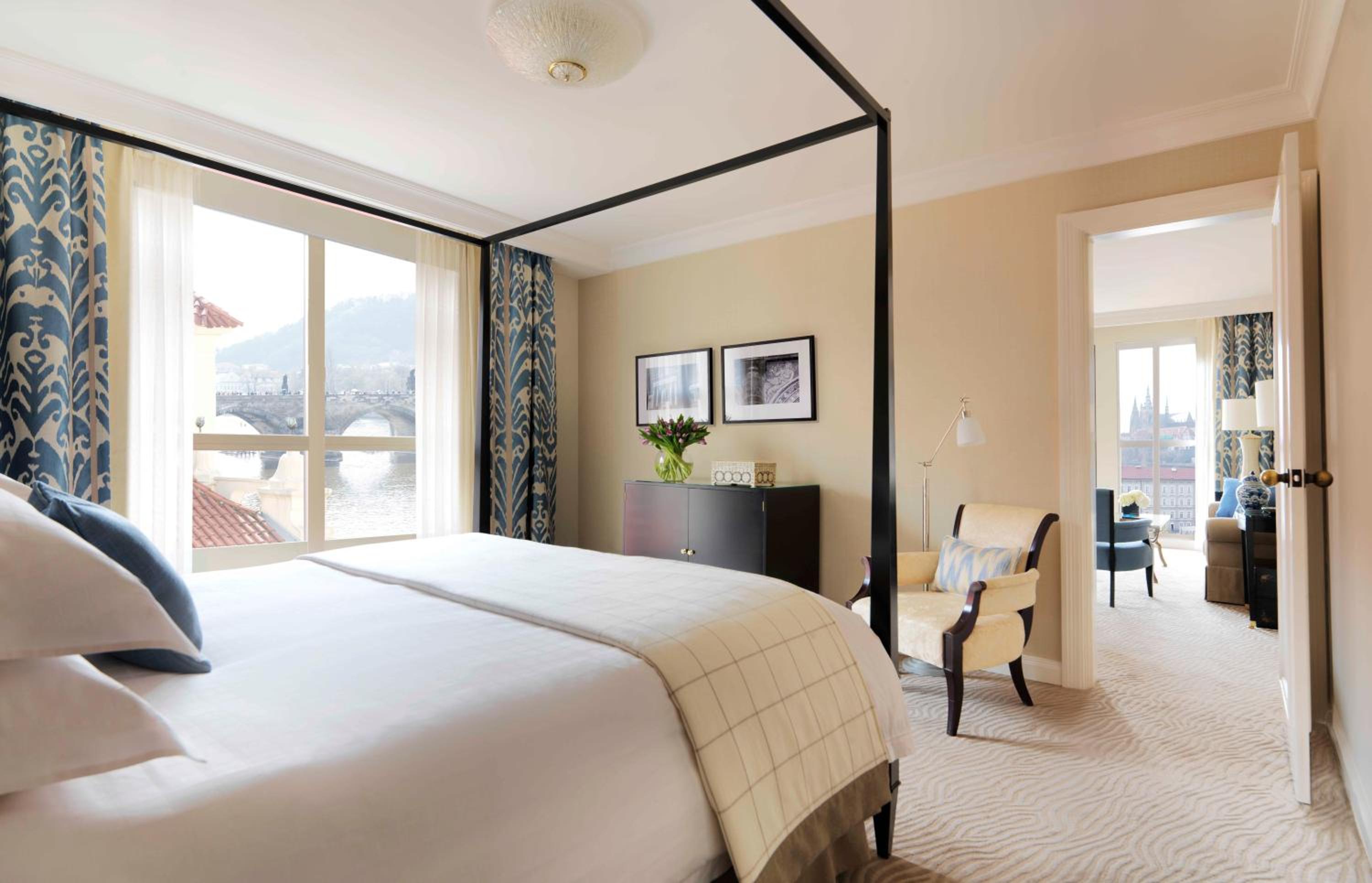 Charles Bridge Presidential Suite
