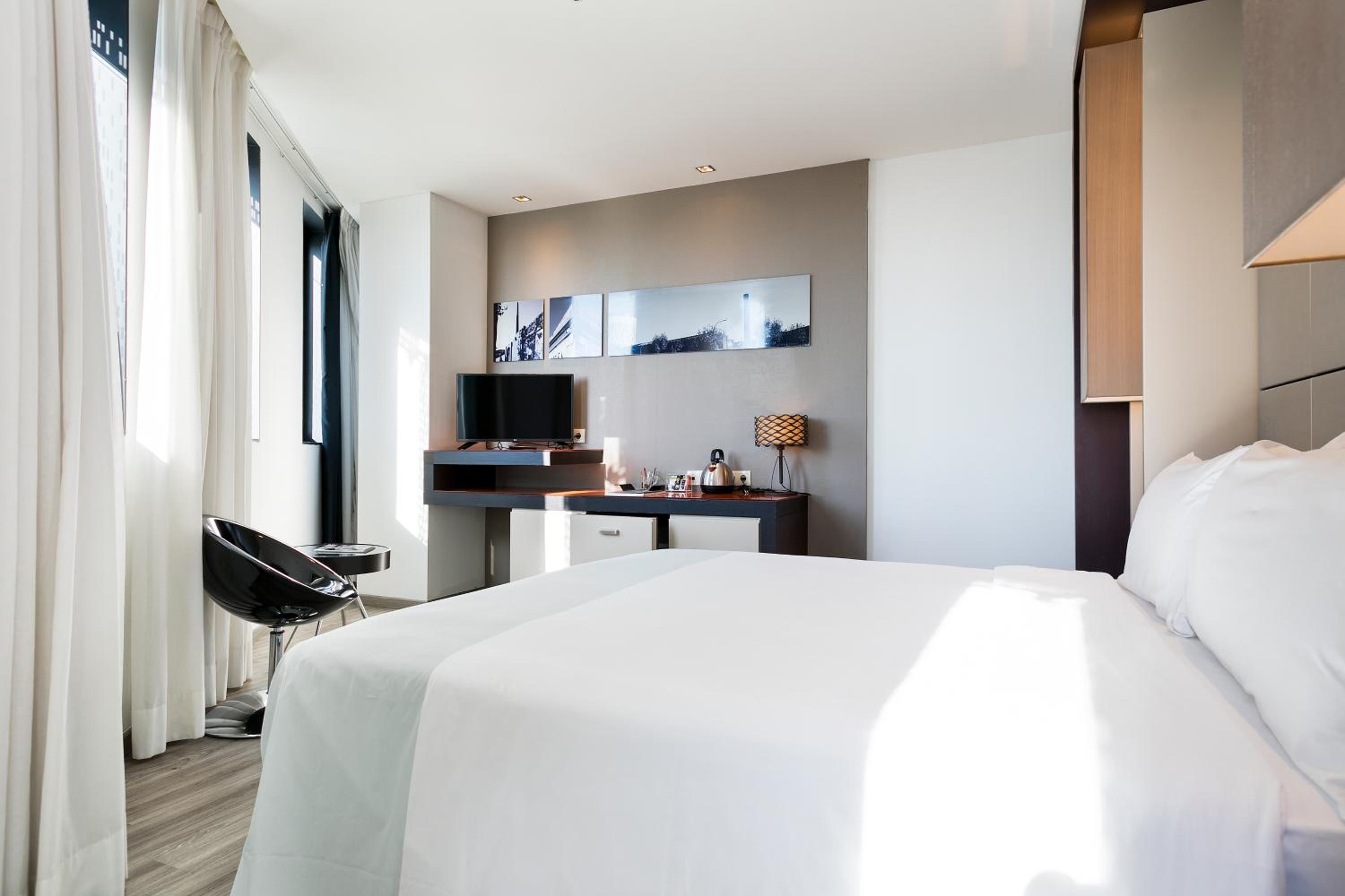 Premium Room thumbnail 5