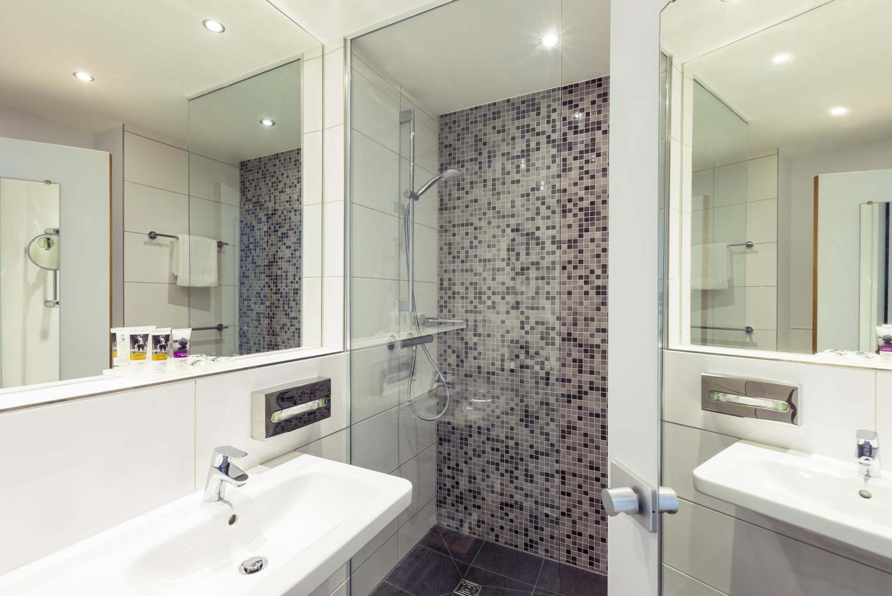 Standard Double Room - Photo 4