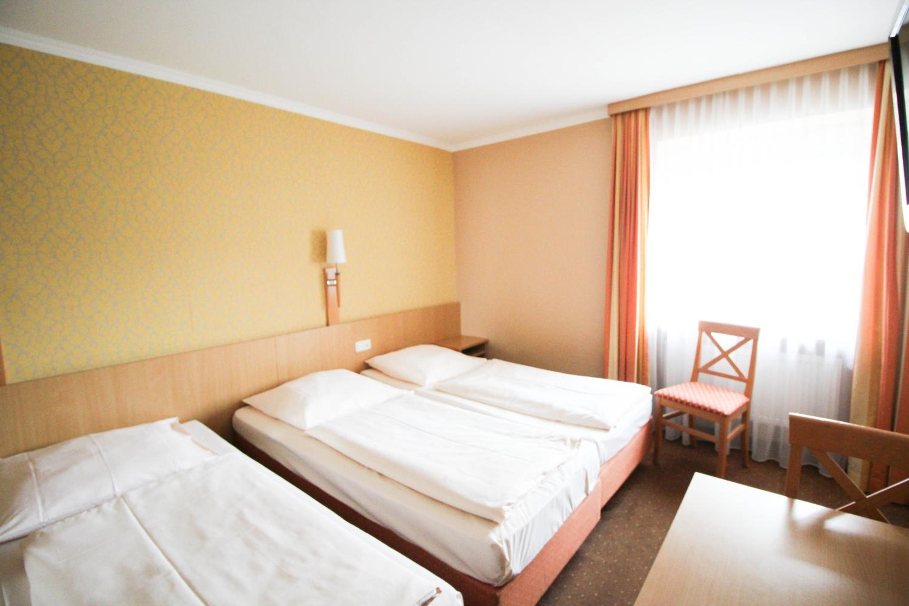 Triple Room - Photo 1