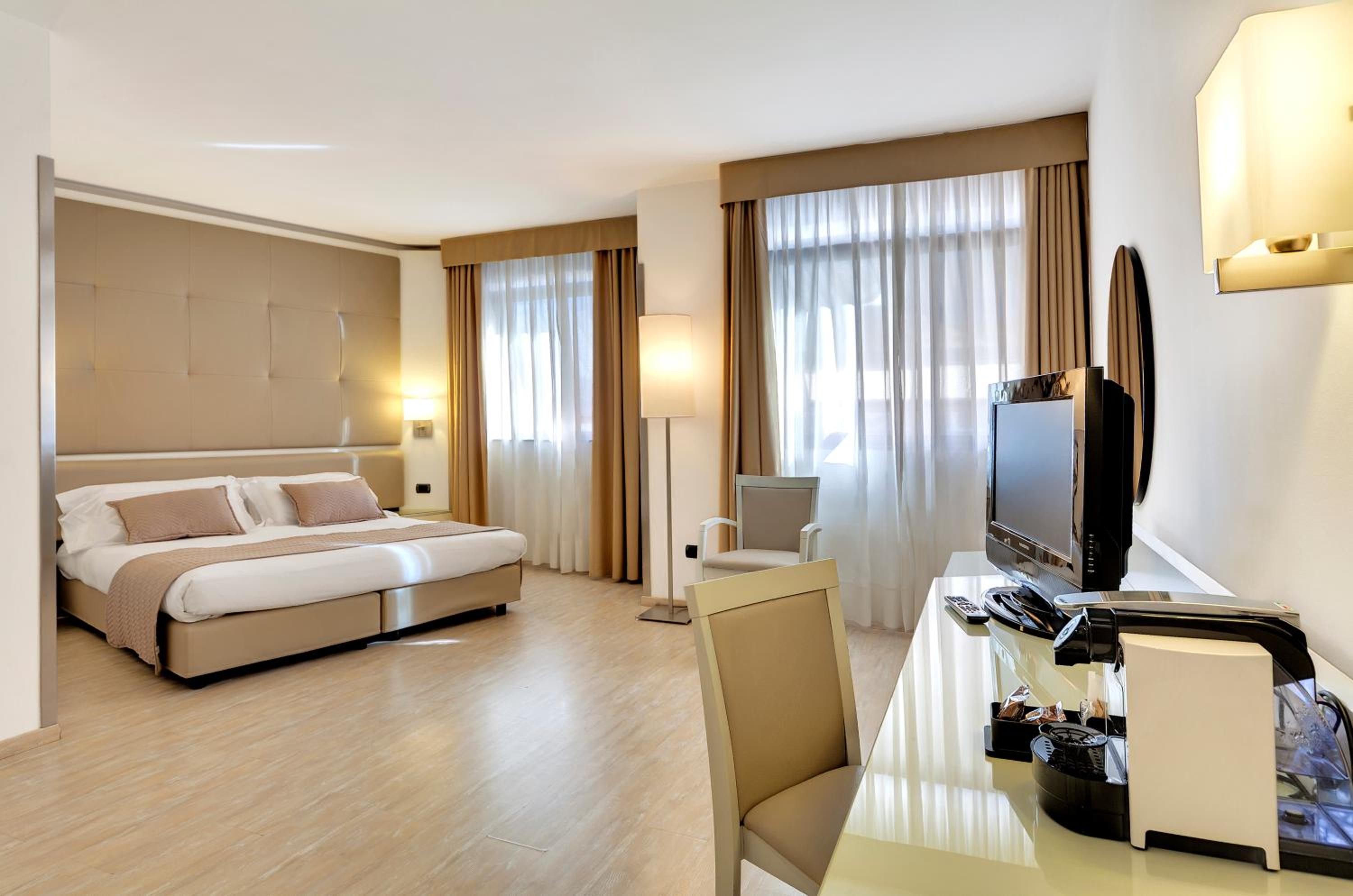 Classic Quadruple Room - Photo 2