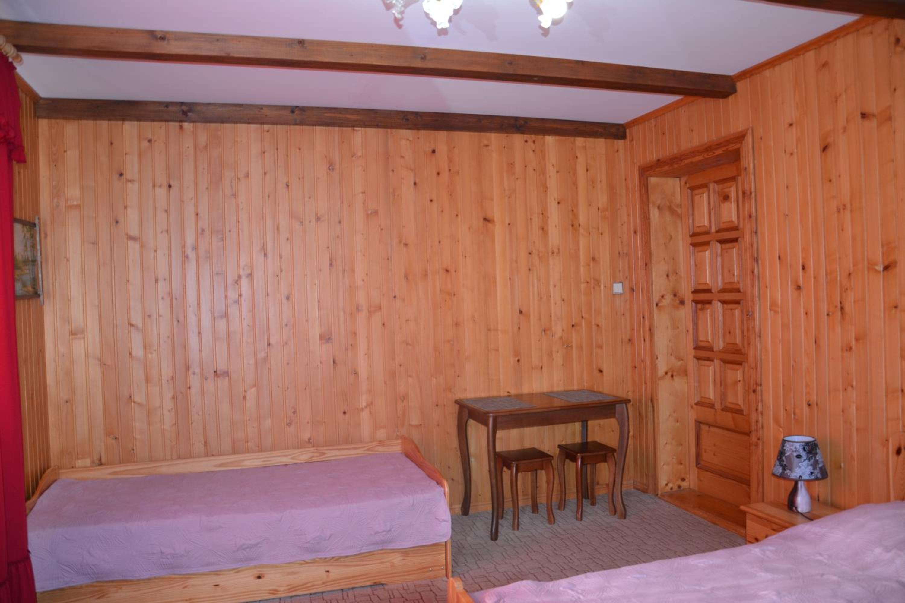 Family Room with Mountain View photo 2