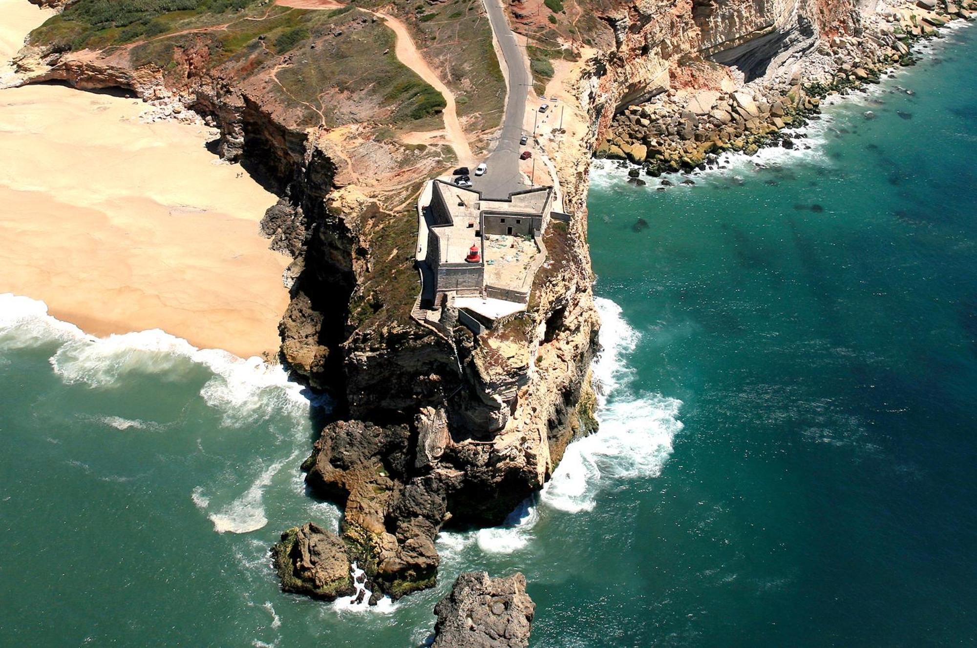 Apartment with Sea View - Photo 33