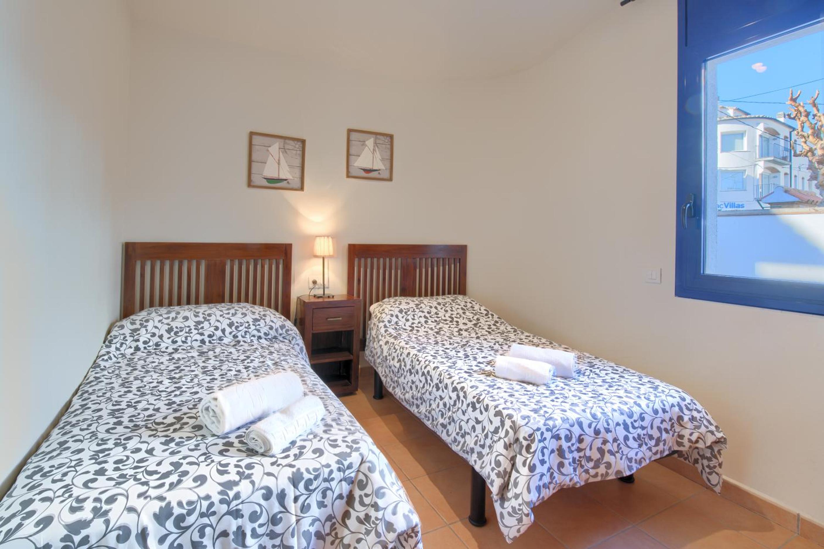 Apartment - Ground Floor photo 2