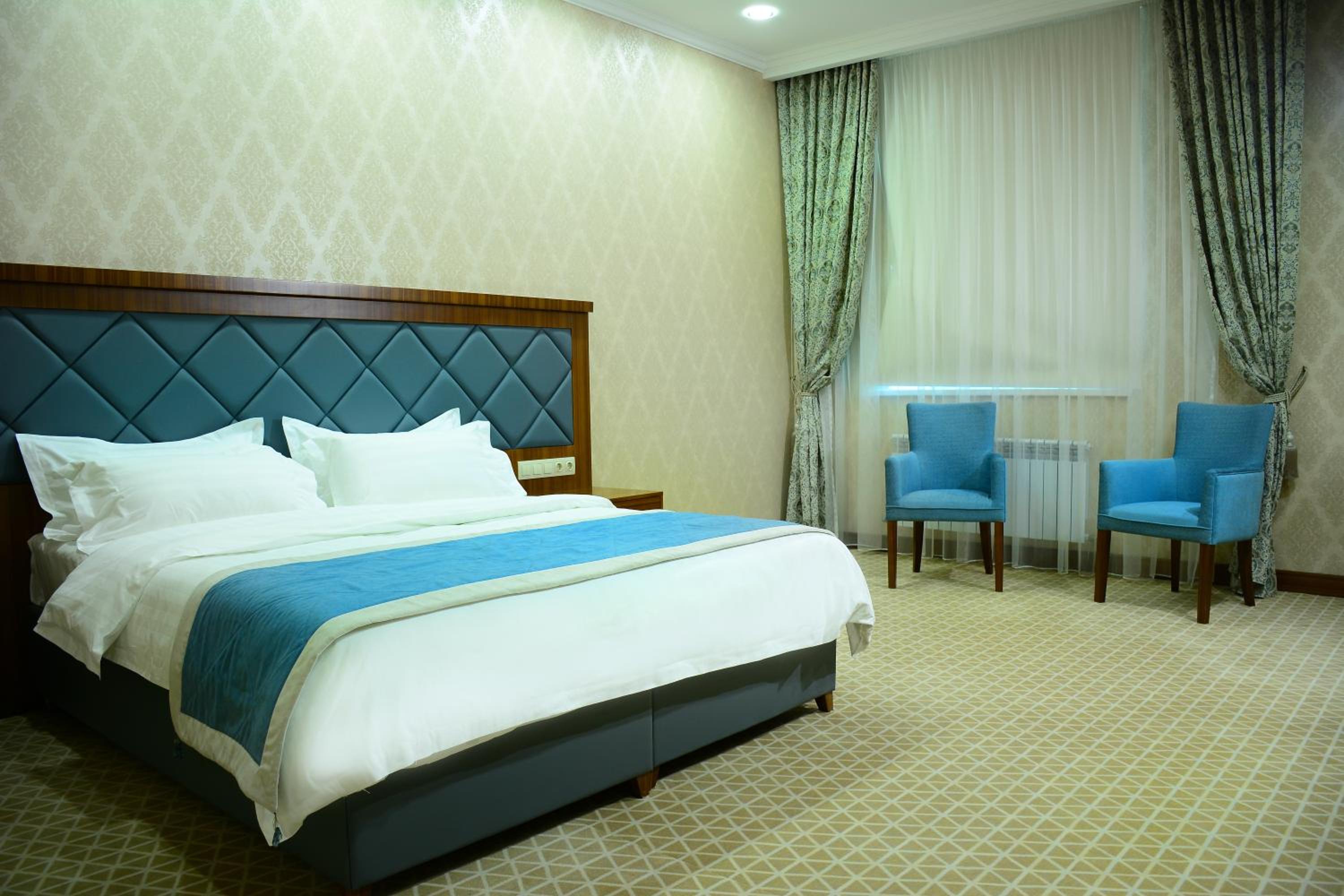 King Studio with Sofa Bed photo 2