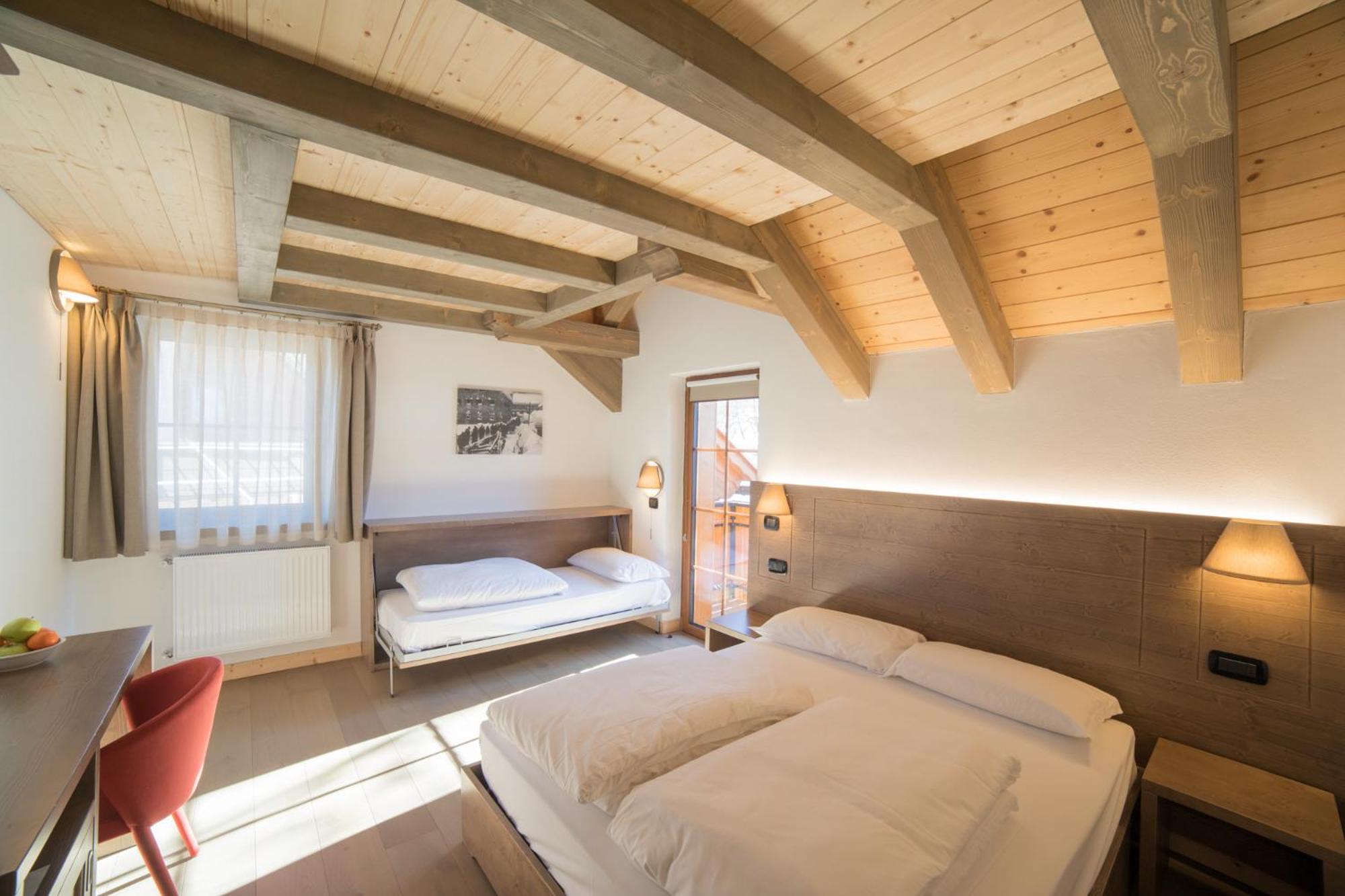 Standard Triple Room - Photo 11