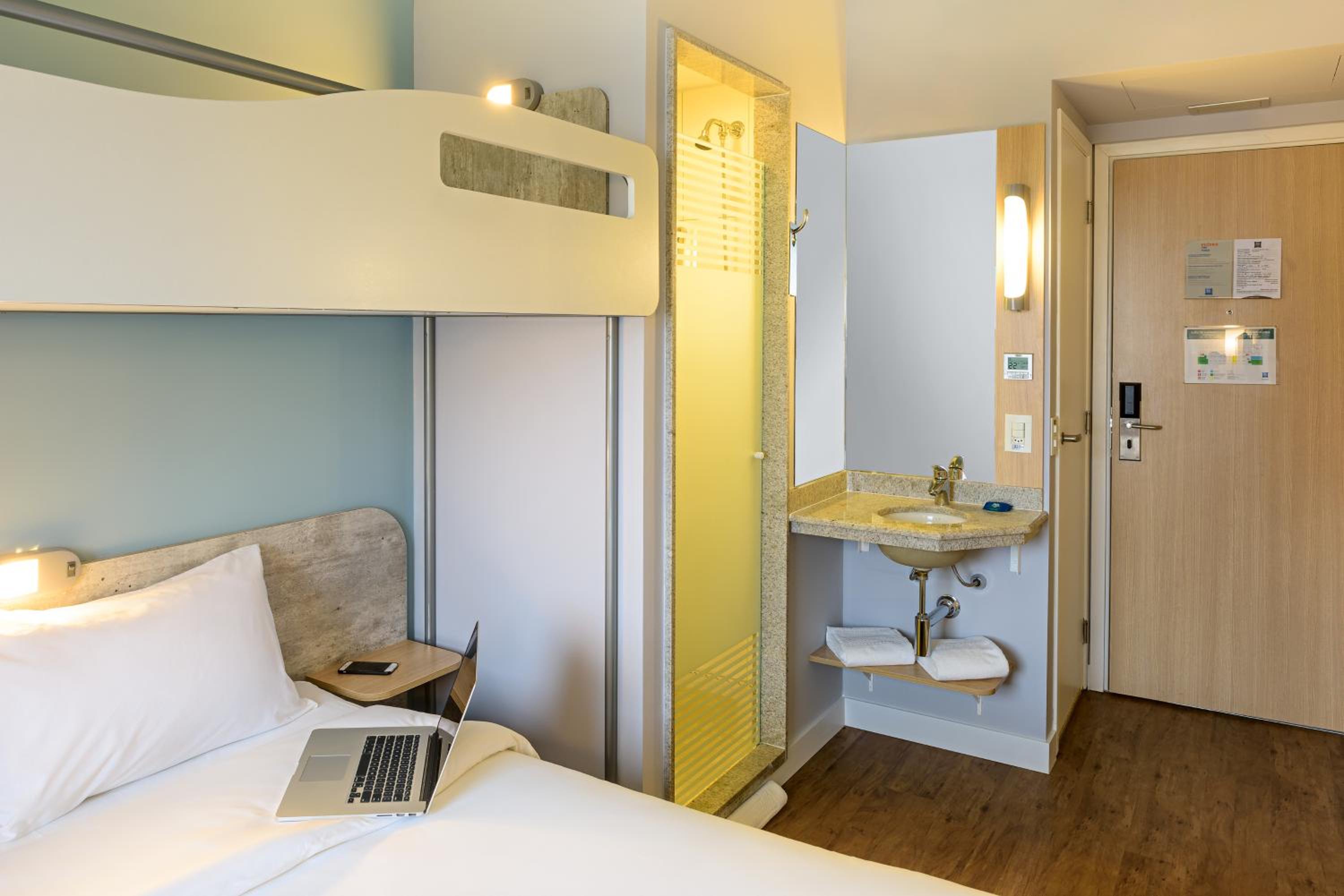 Premium Triple Room photo 3