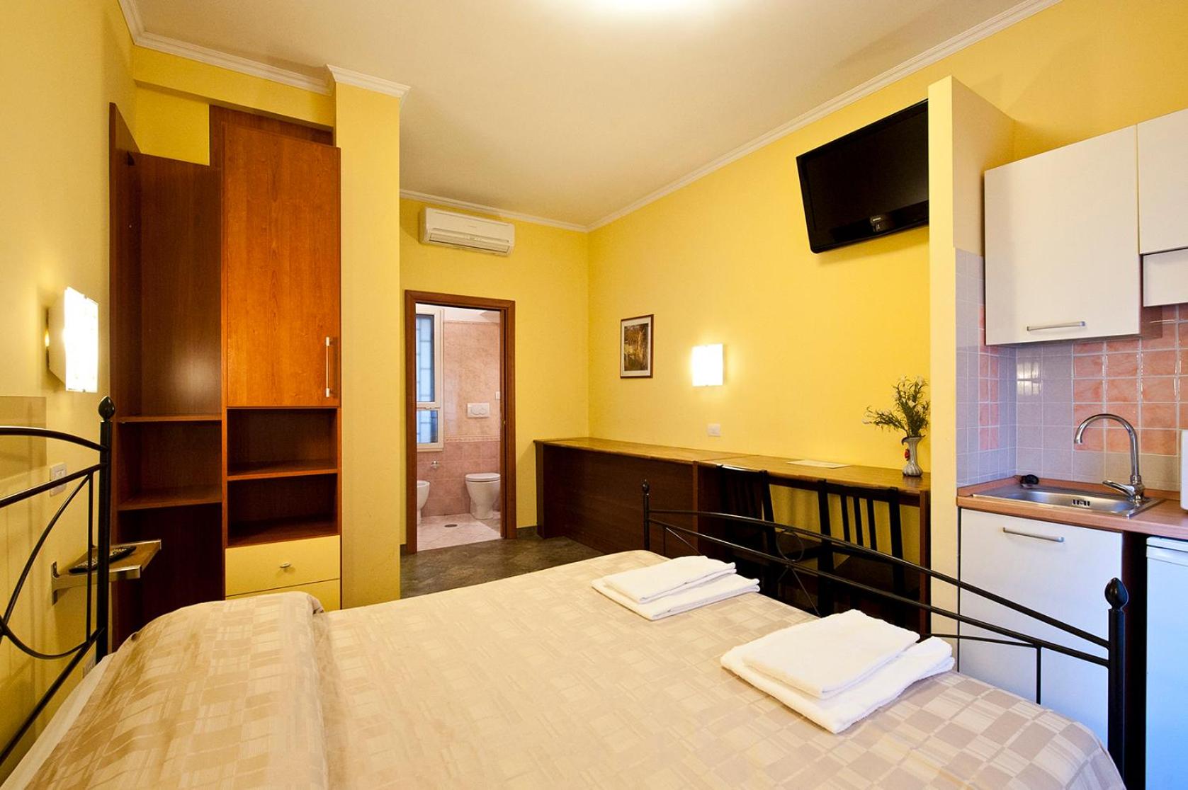 Triple Room
