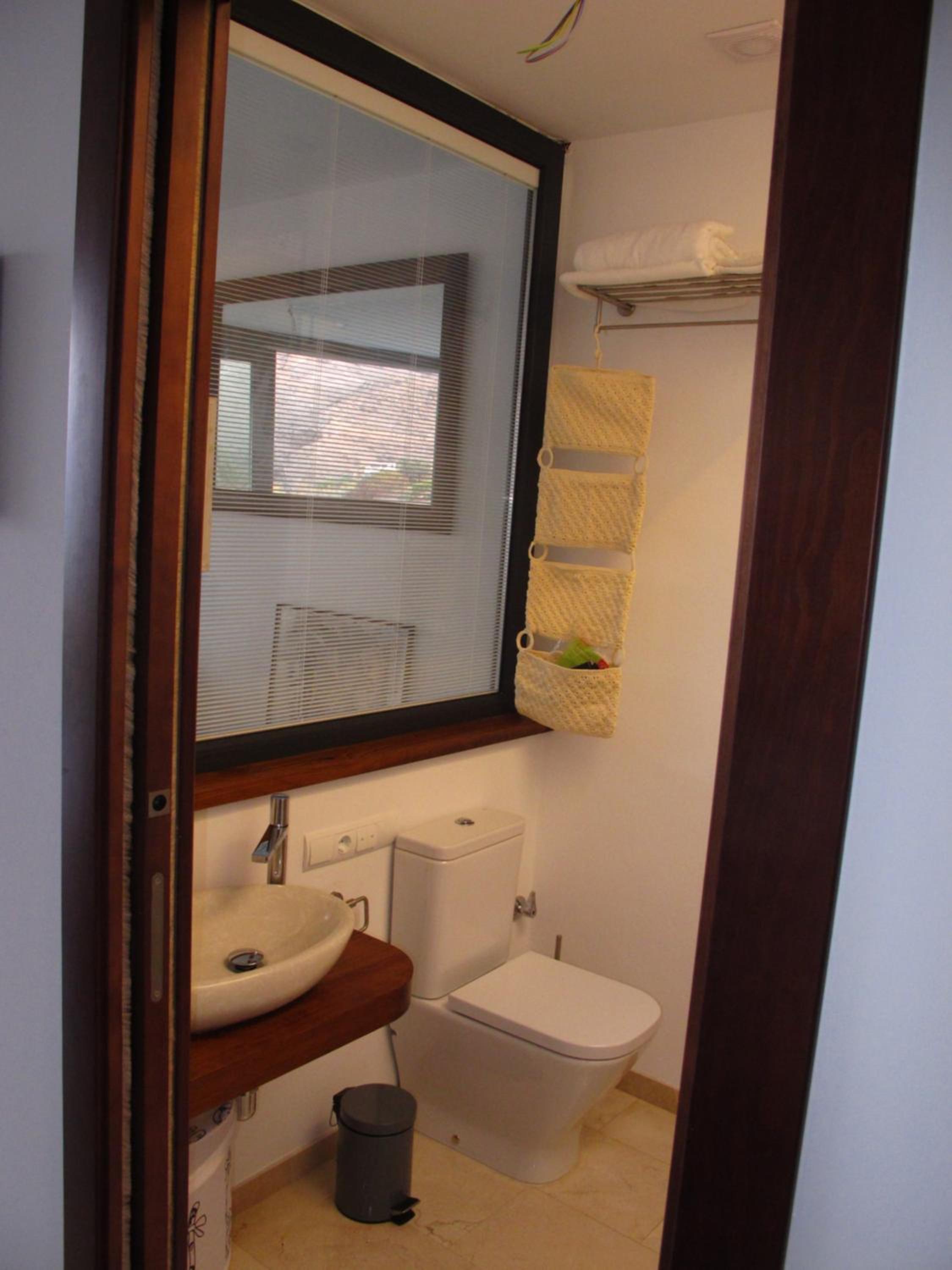 Apartment photo 3