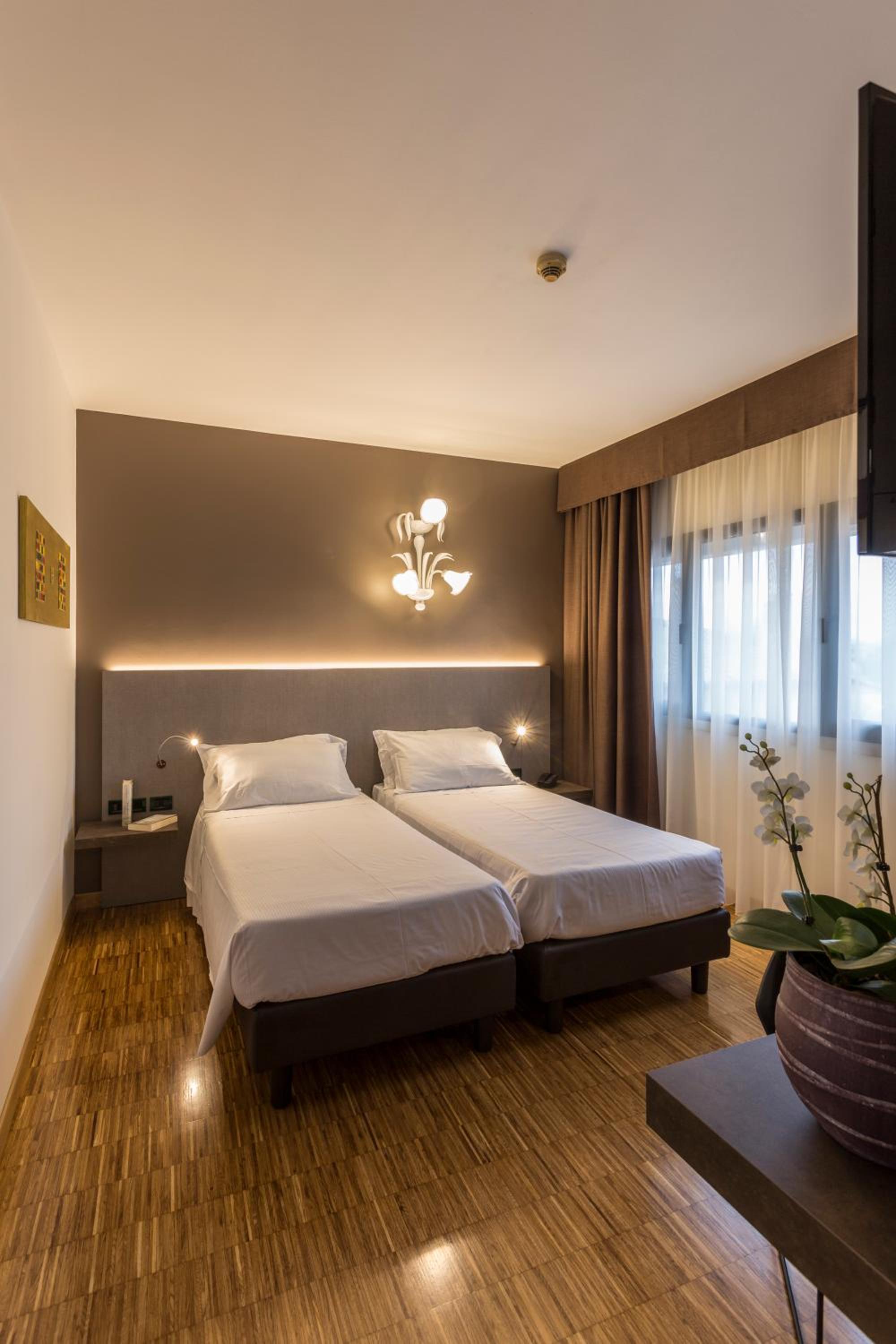 Twin Room photo 2