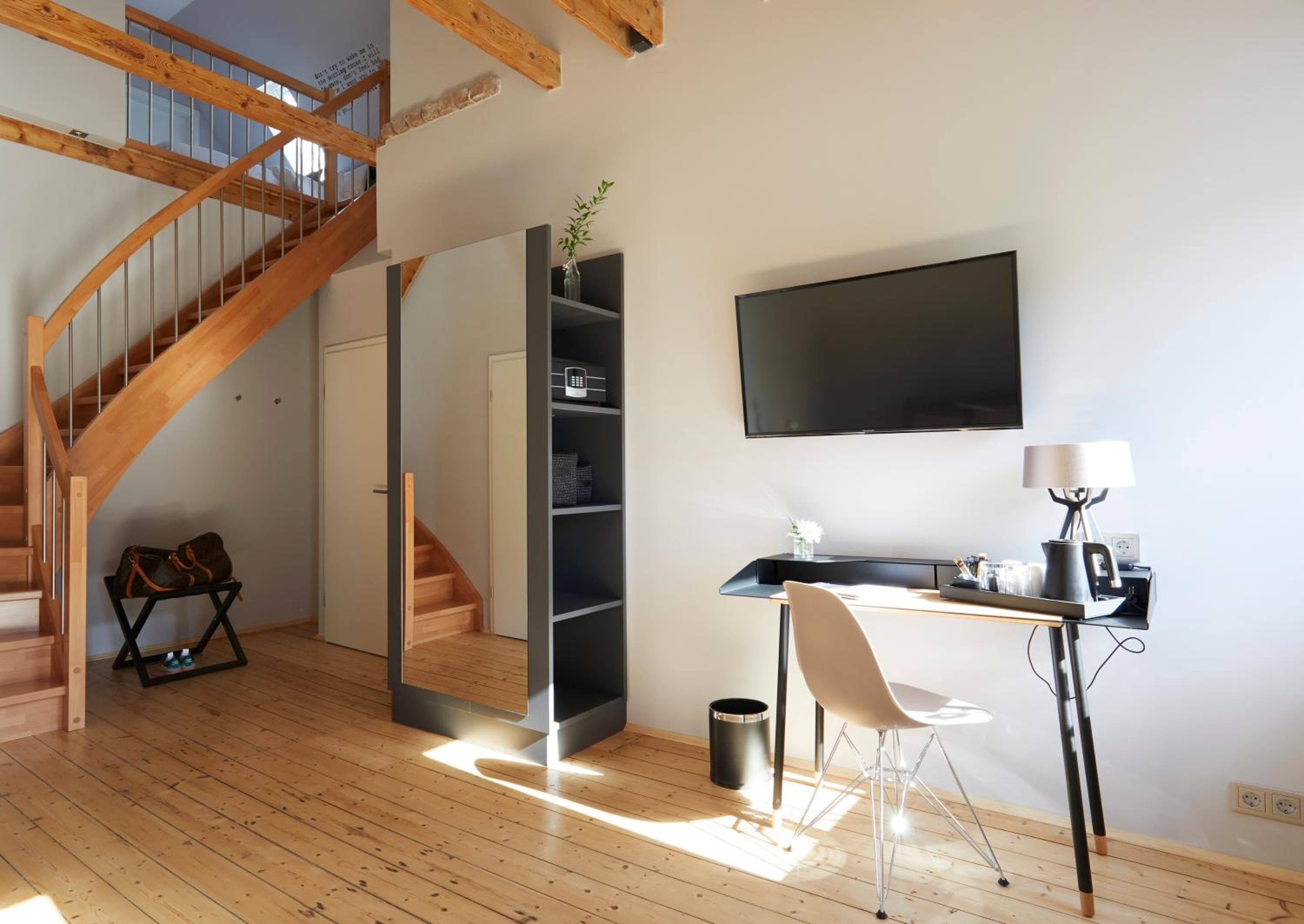 Junior Suite with Balcony