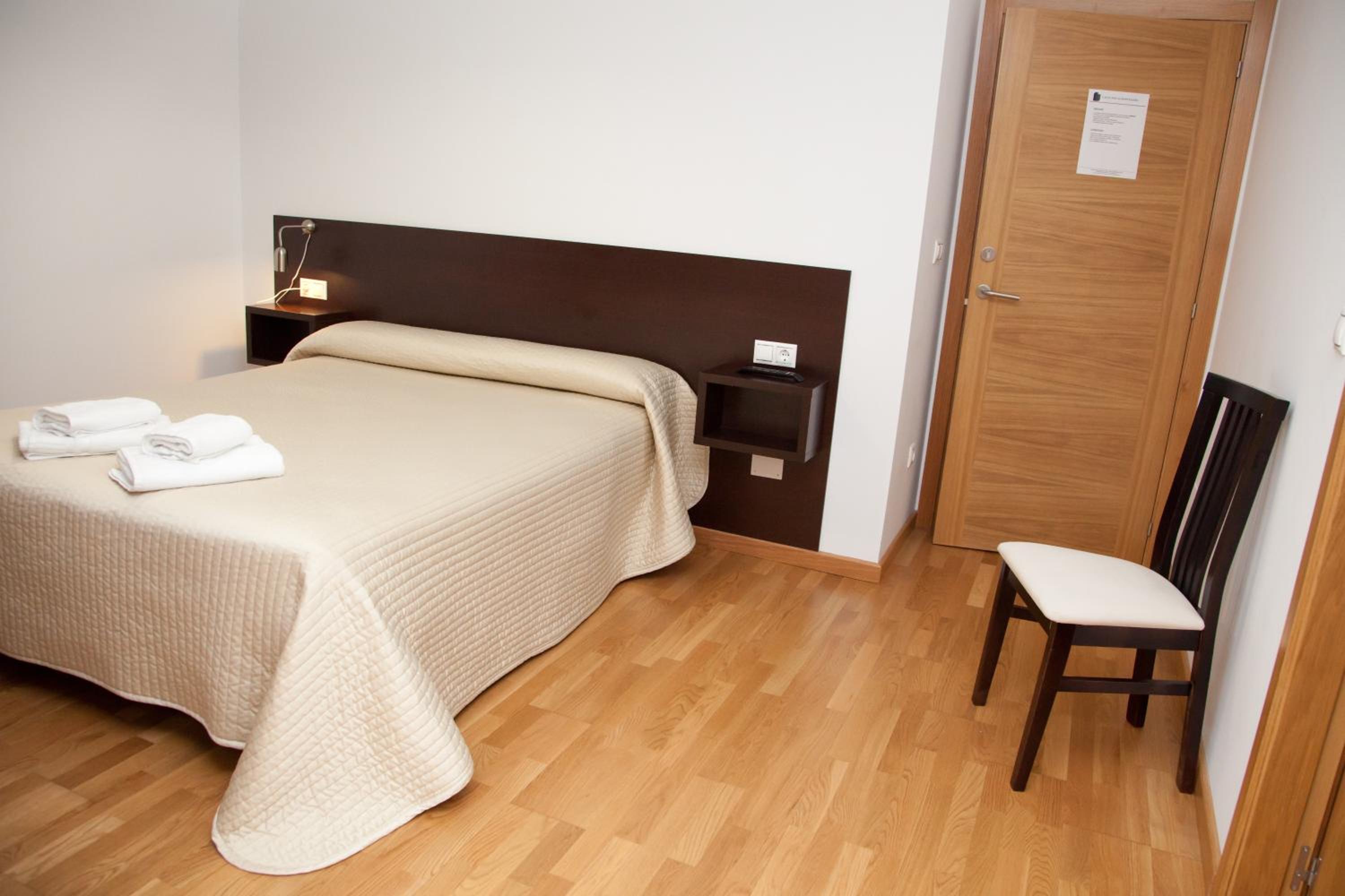 Double Room - Photo 10