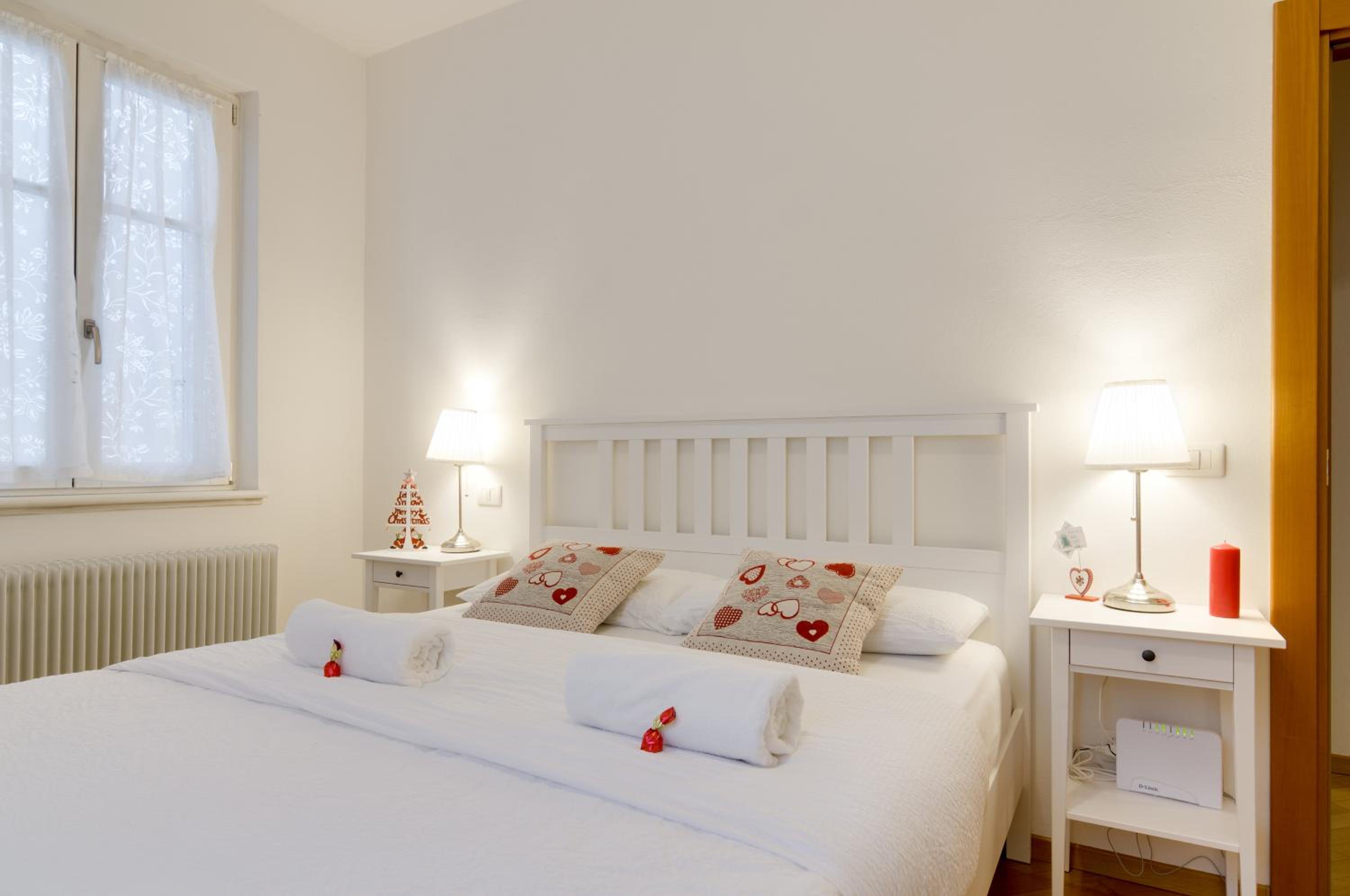 Two-Bedroom House - Photo 1