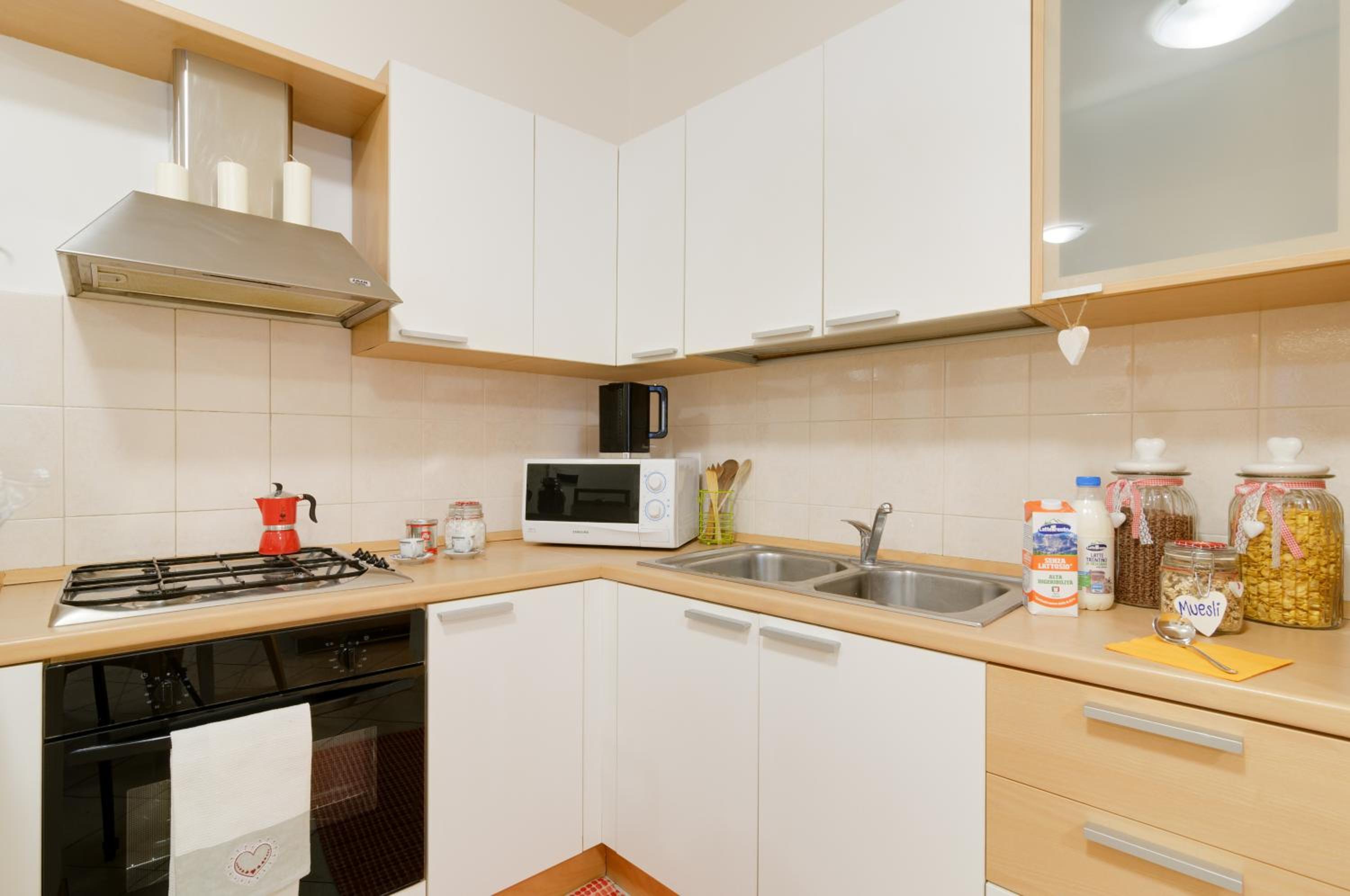 Two-Bedroom House - Photo 3